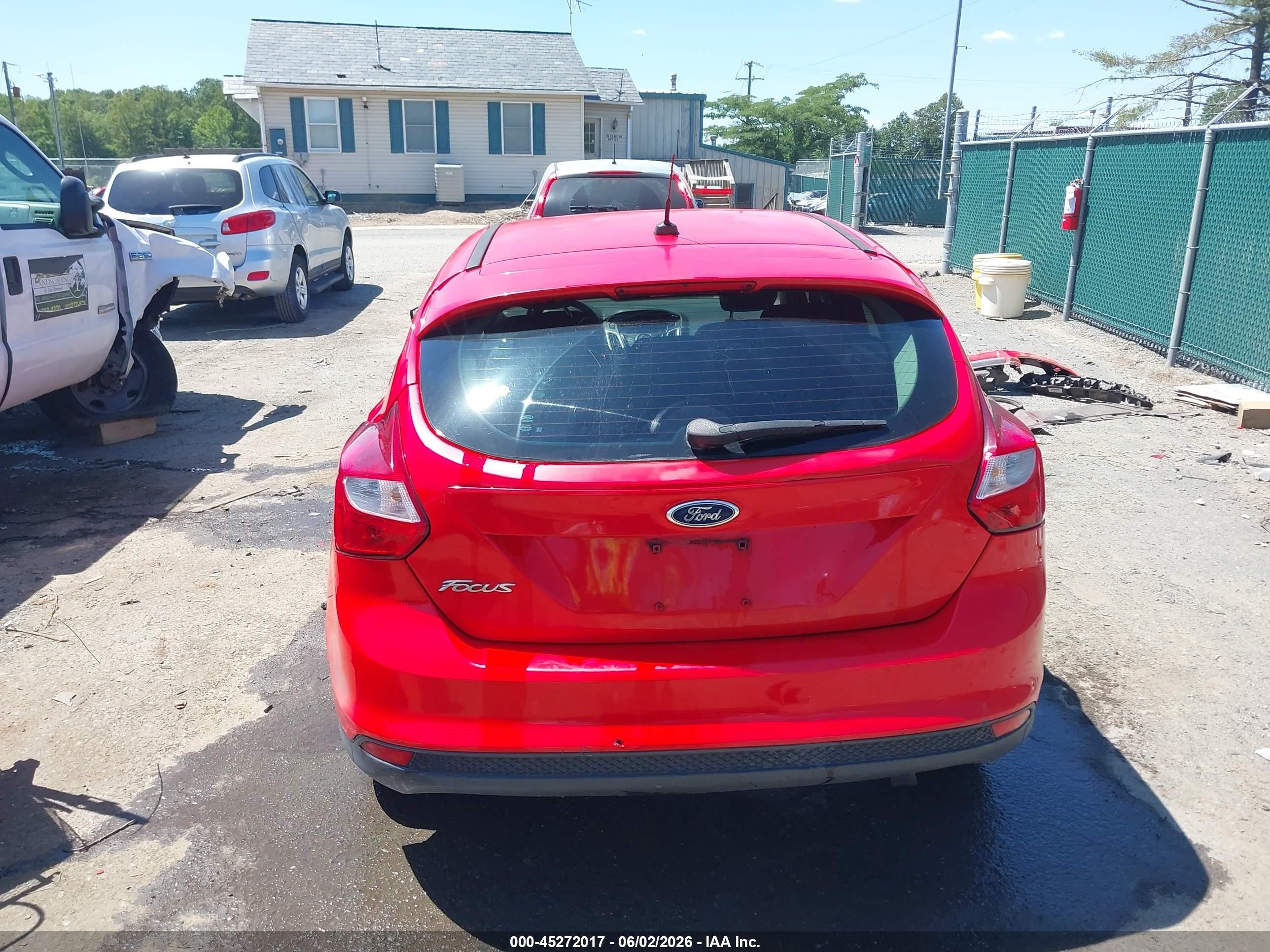 2012 Ford Focus Se Красный vin: 1FAHP3K27CL178897