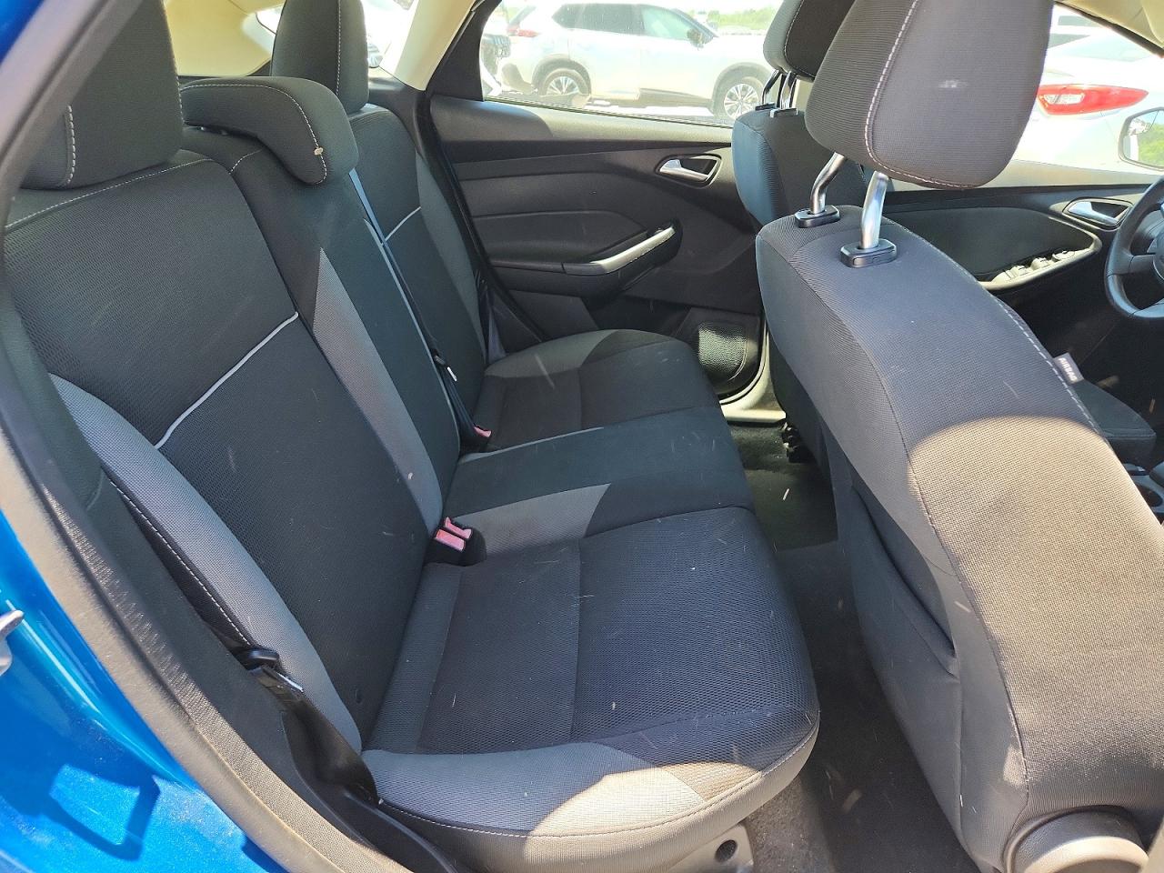 2012 Ford Focus Se Синий vin: 1FAHP3K27CL193707