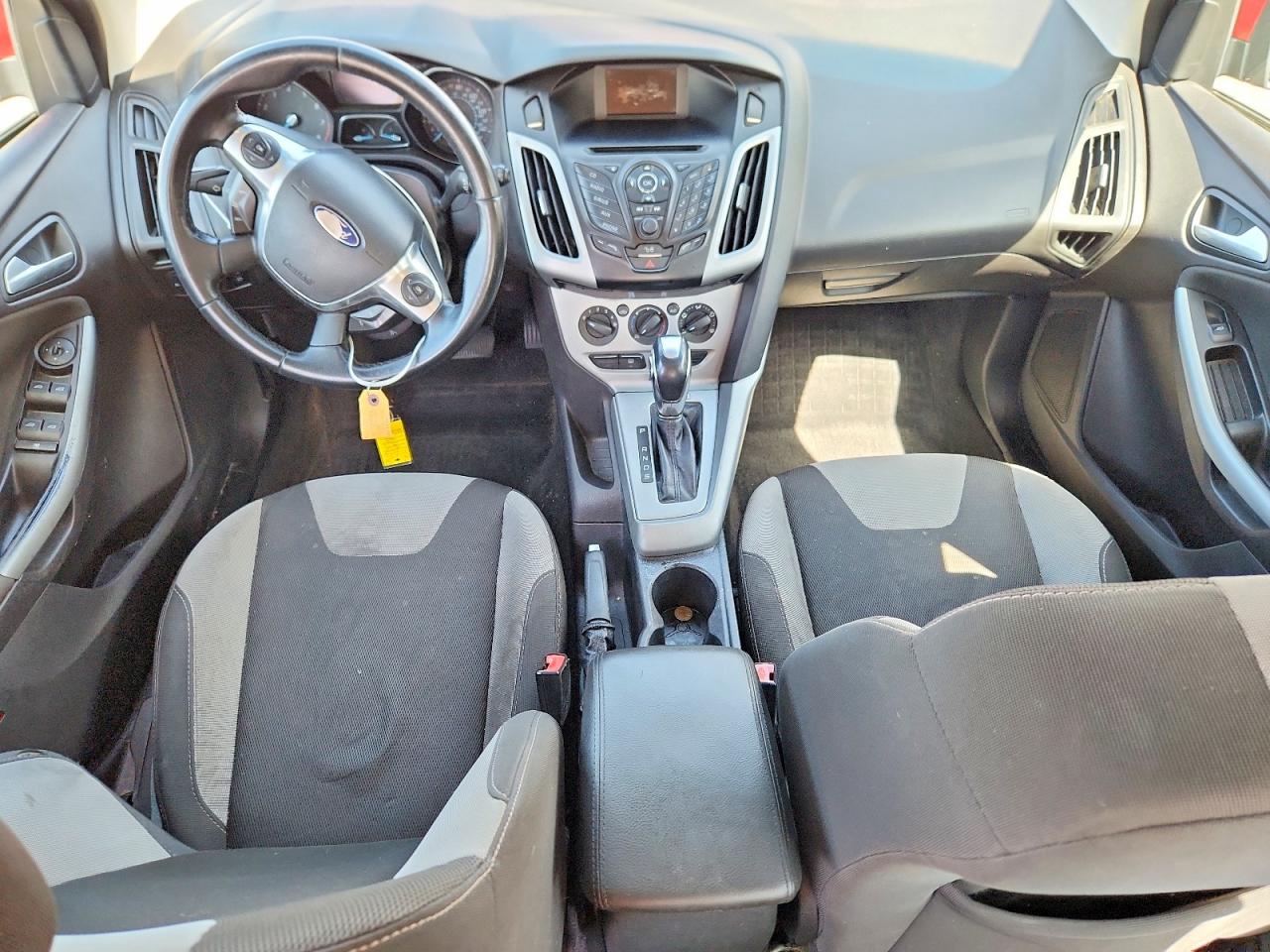 2012 Ford Focus Se Red vin: 1FAHP3K27CL226141