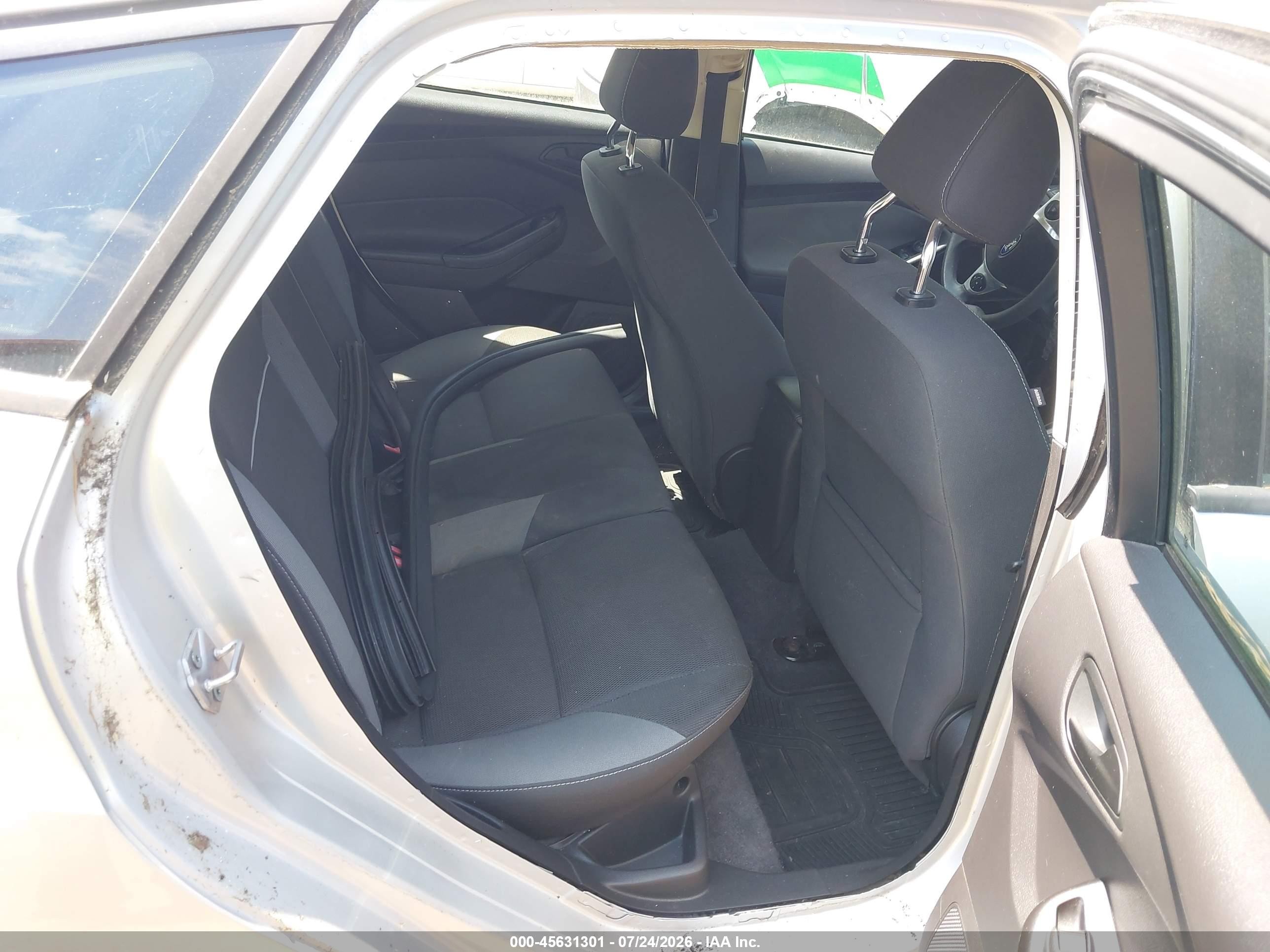 2012 Ford Focus Se Silver vin: 1FAHP3K27CL230562