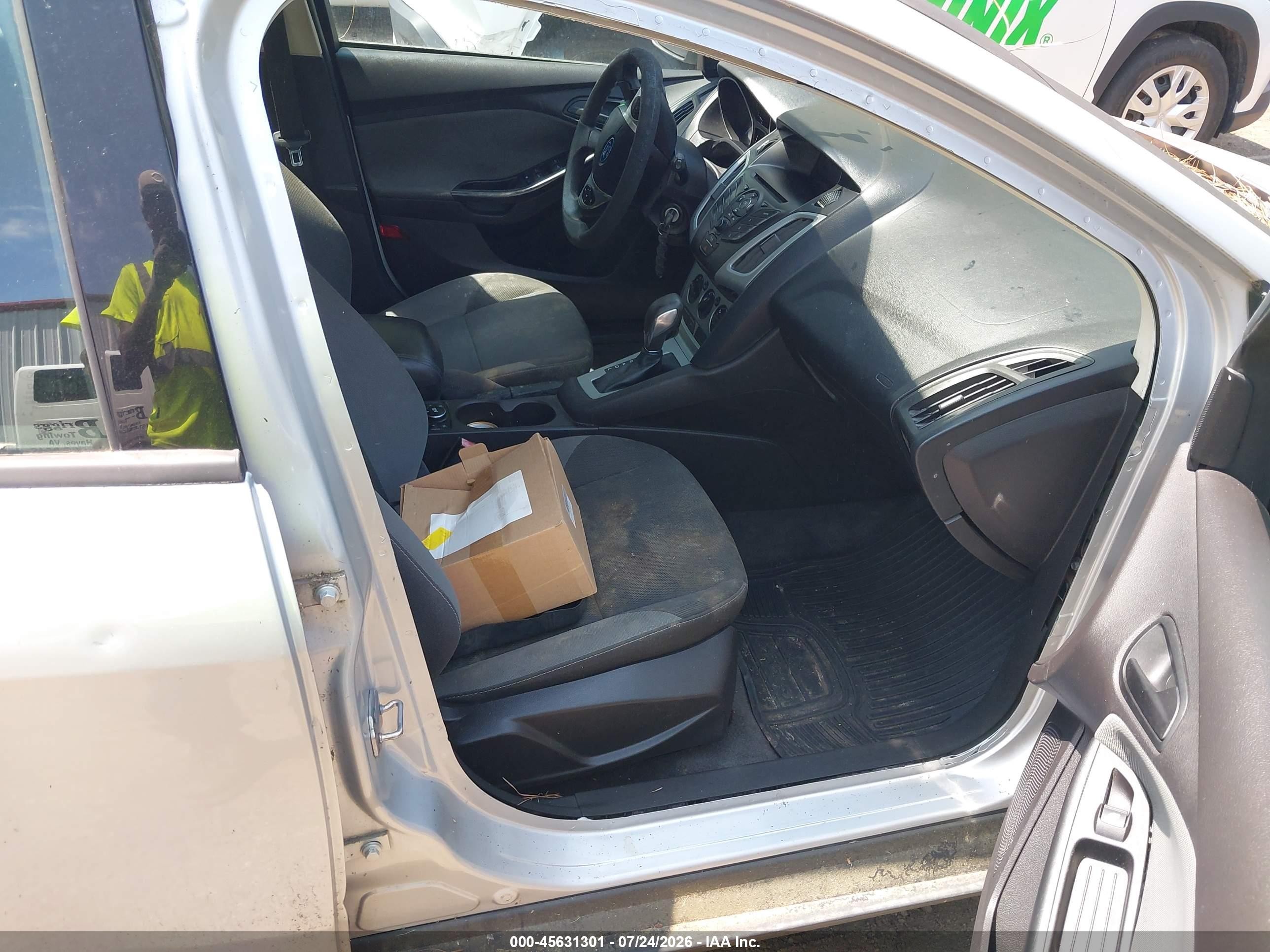2012 Ford Focus Se Silver vin: 1FAHP3K27CL230562