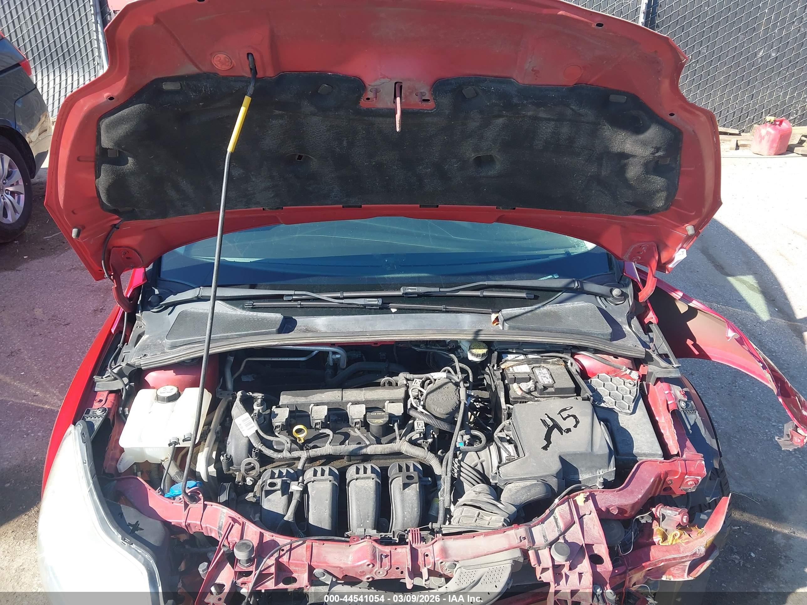 2012 Ford Focus Se Red vin: 1FAHP3K27CL318995