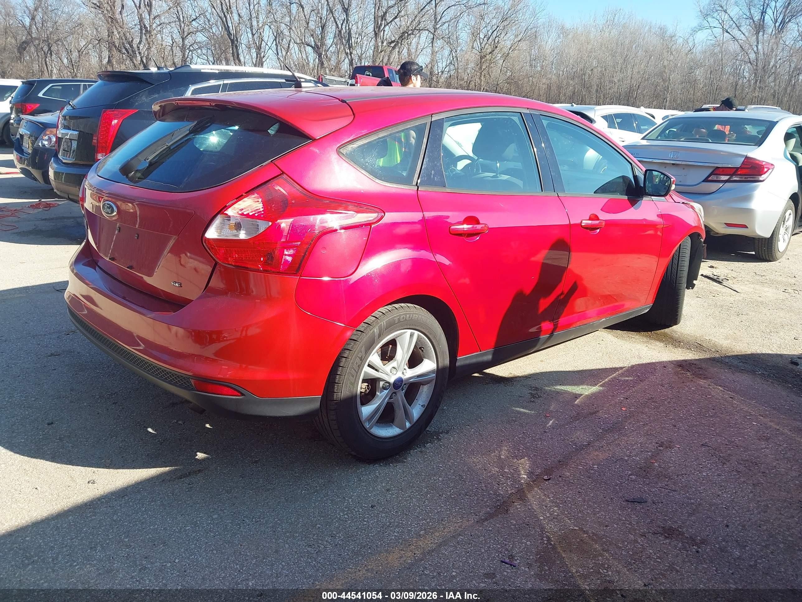 2012 Ford Focus Se Red vin: 1FAHP3K27CL318995