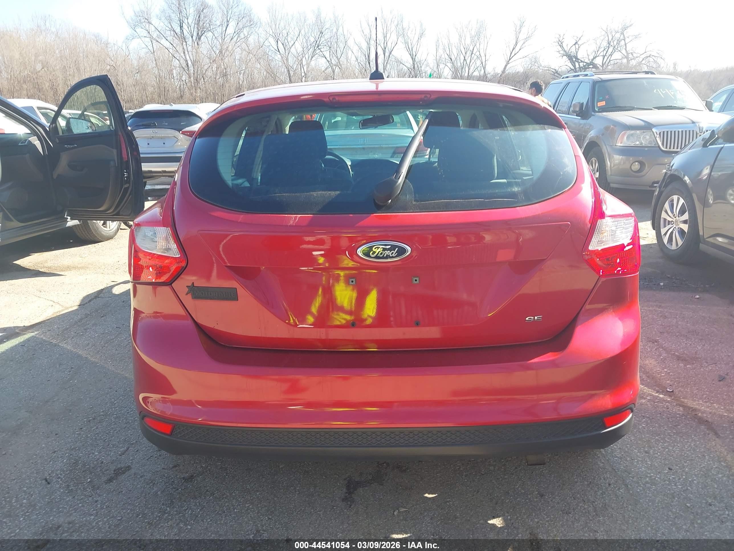 2012 Ford Focus Se Red vin: 1FAHP3K27CL318995
