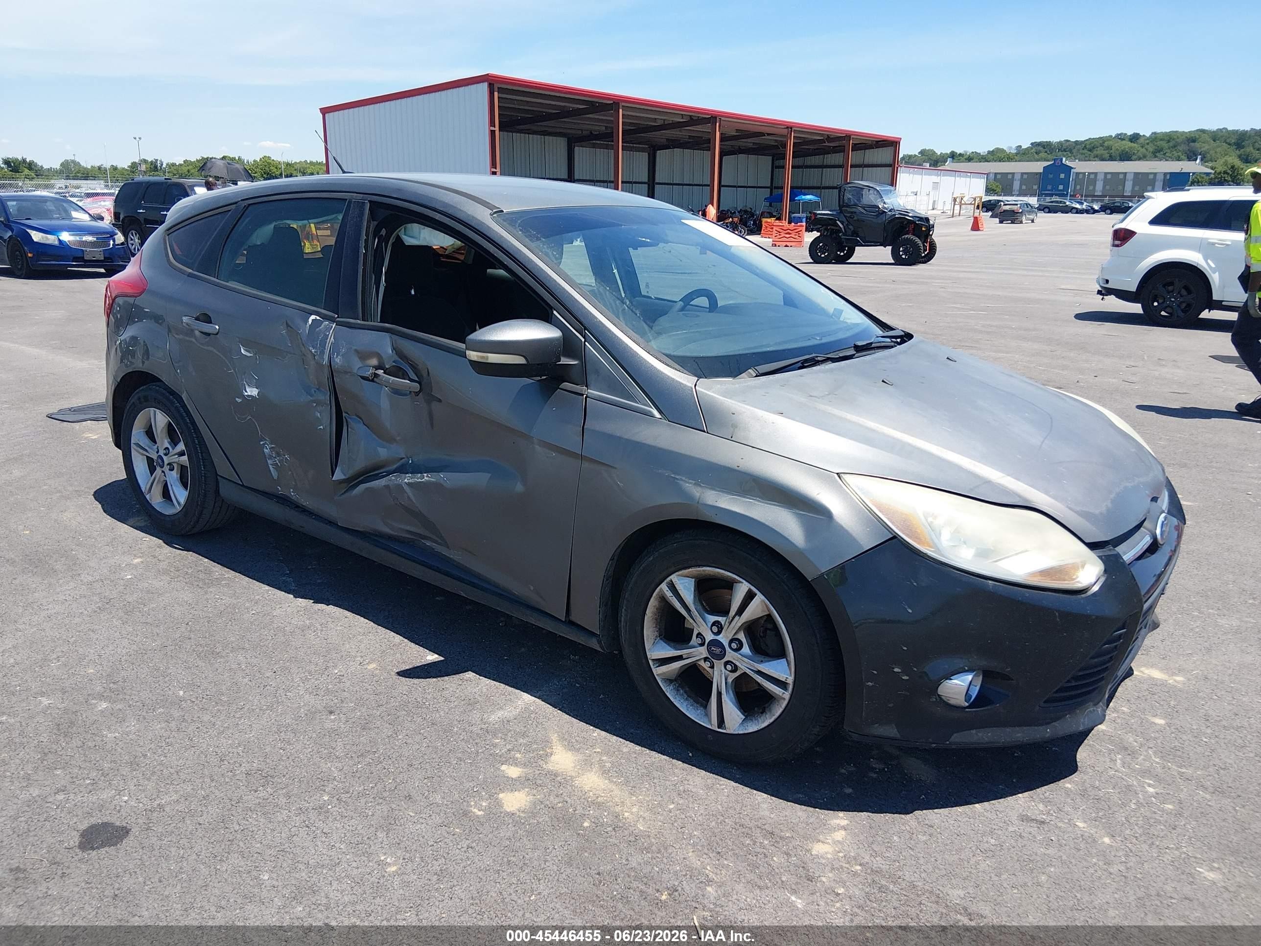 2012 Ford Focus Se Gray vin: 1FAHP3K27CL338101