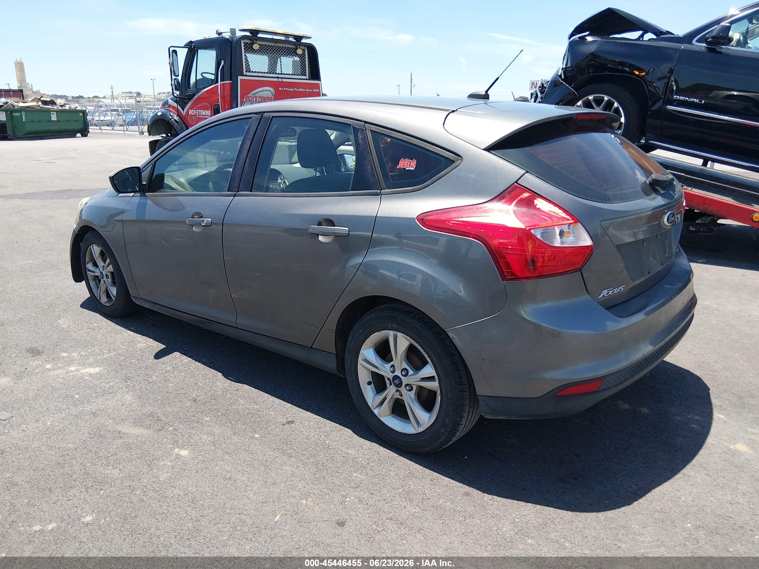 2012 Ford Focus Se Gray vin: 1FAHP3K27CL338101