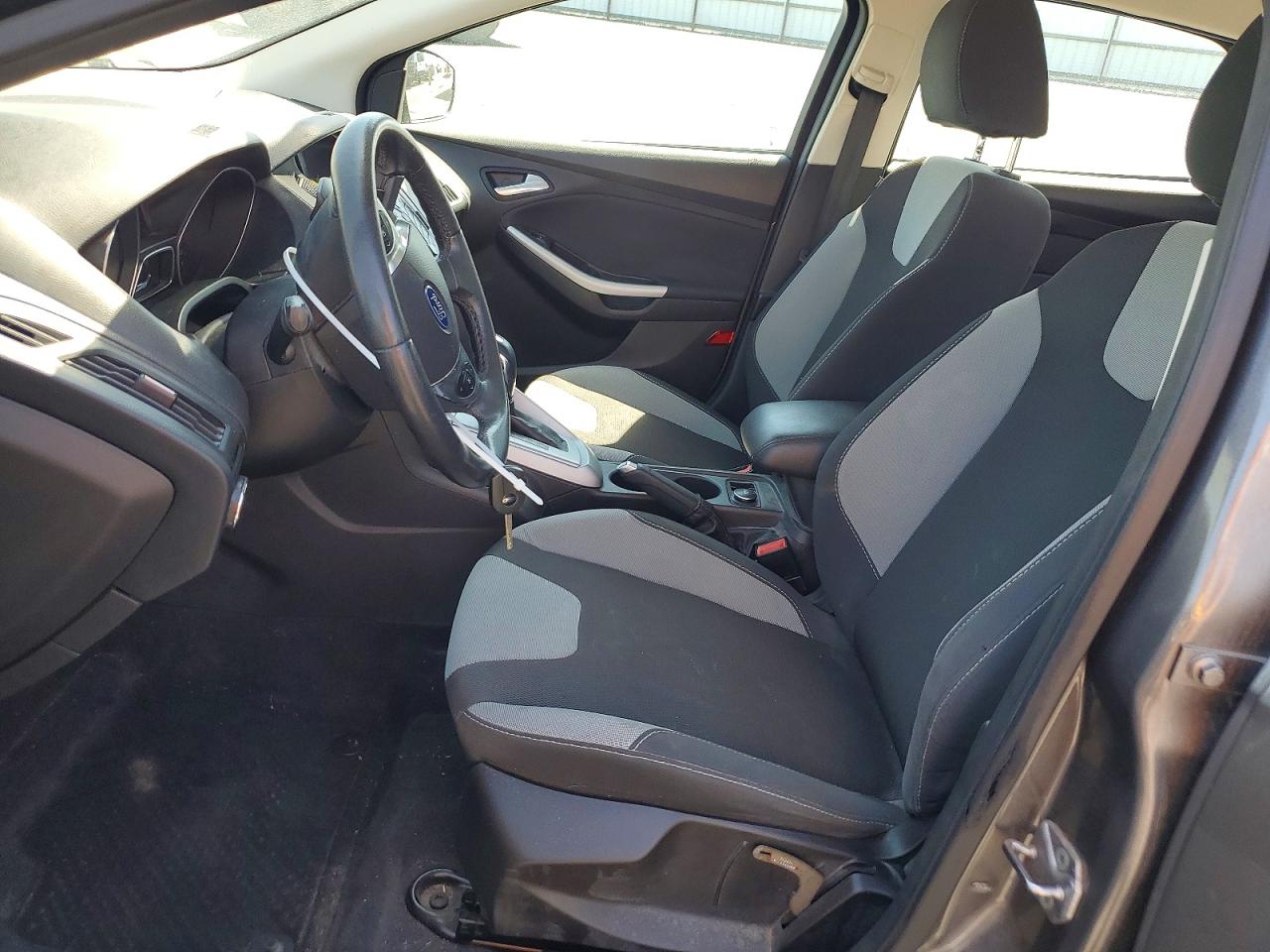 2012 Ford Focus Se Charcoal vin: 1FAHP3K27CL450929