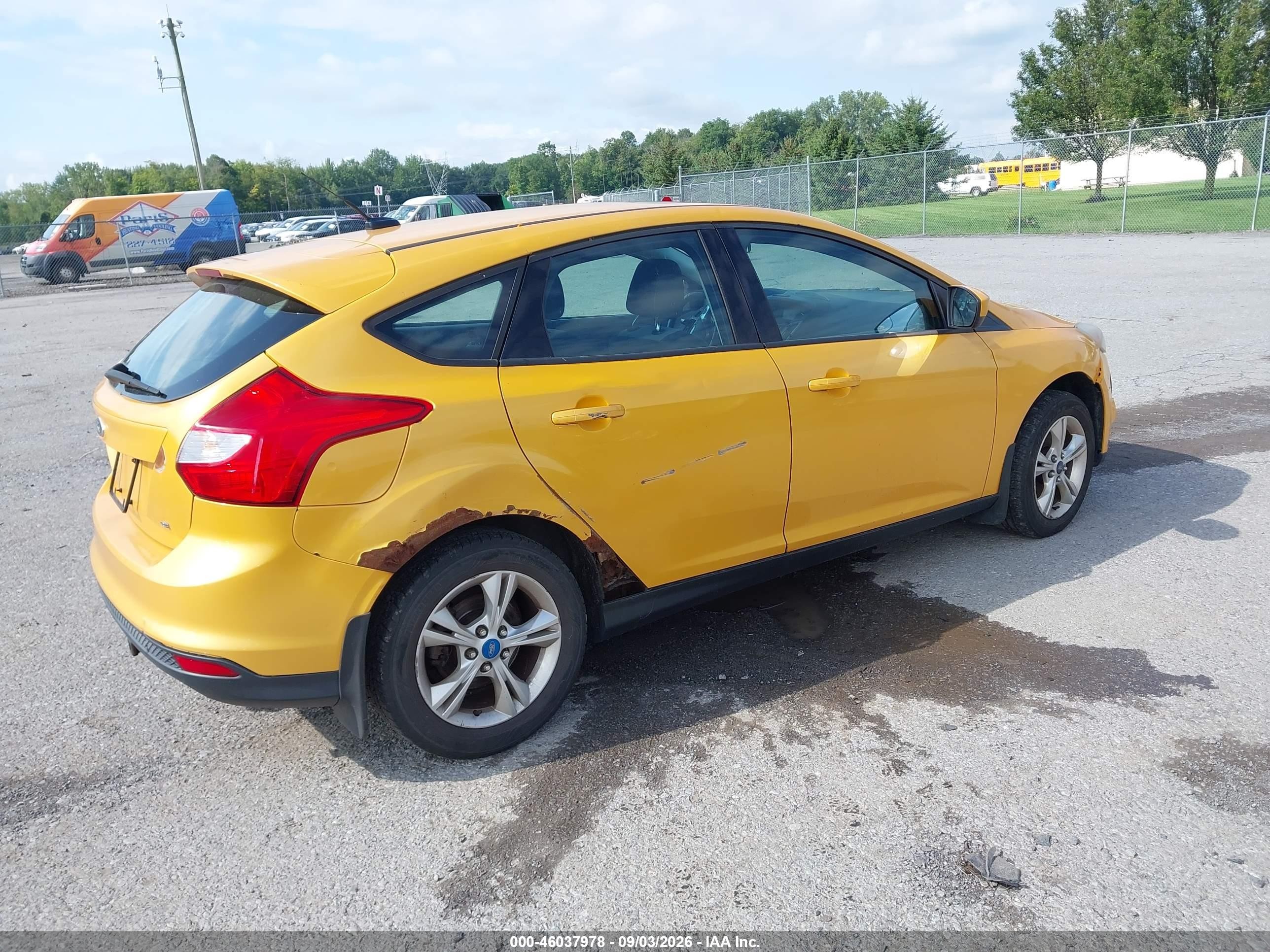 2012 Ford Focus Se Желтый vin: 1FAHP3K28CL125139