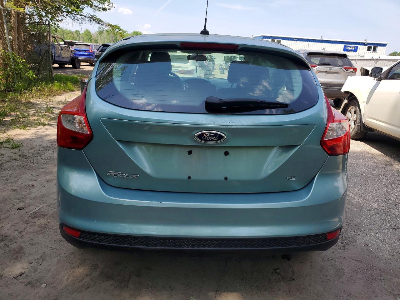 2012 Ford Focus Se Blue vin: 1FAHP3K28CL181761