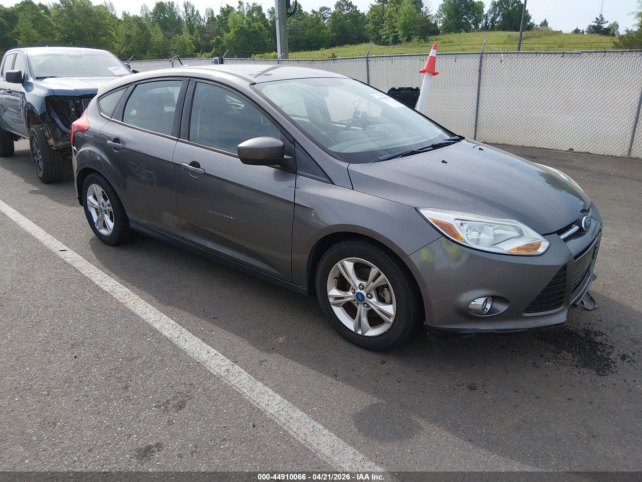 2012 Ford Focus Se Серый vin: 1FAHP3K28CL221840