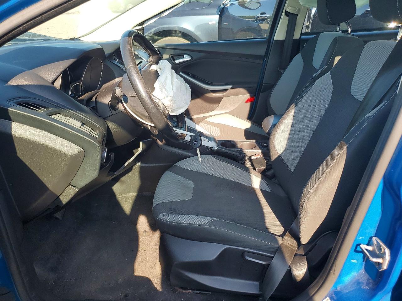 2012 Ford Focus Se Blue vin: 1FAHP3K28CL226651