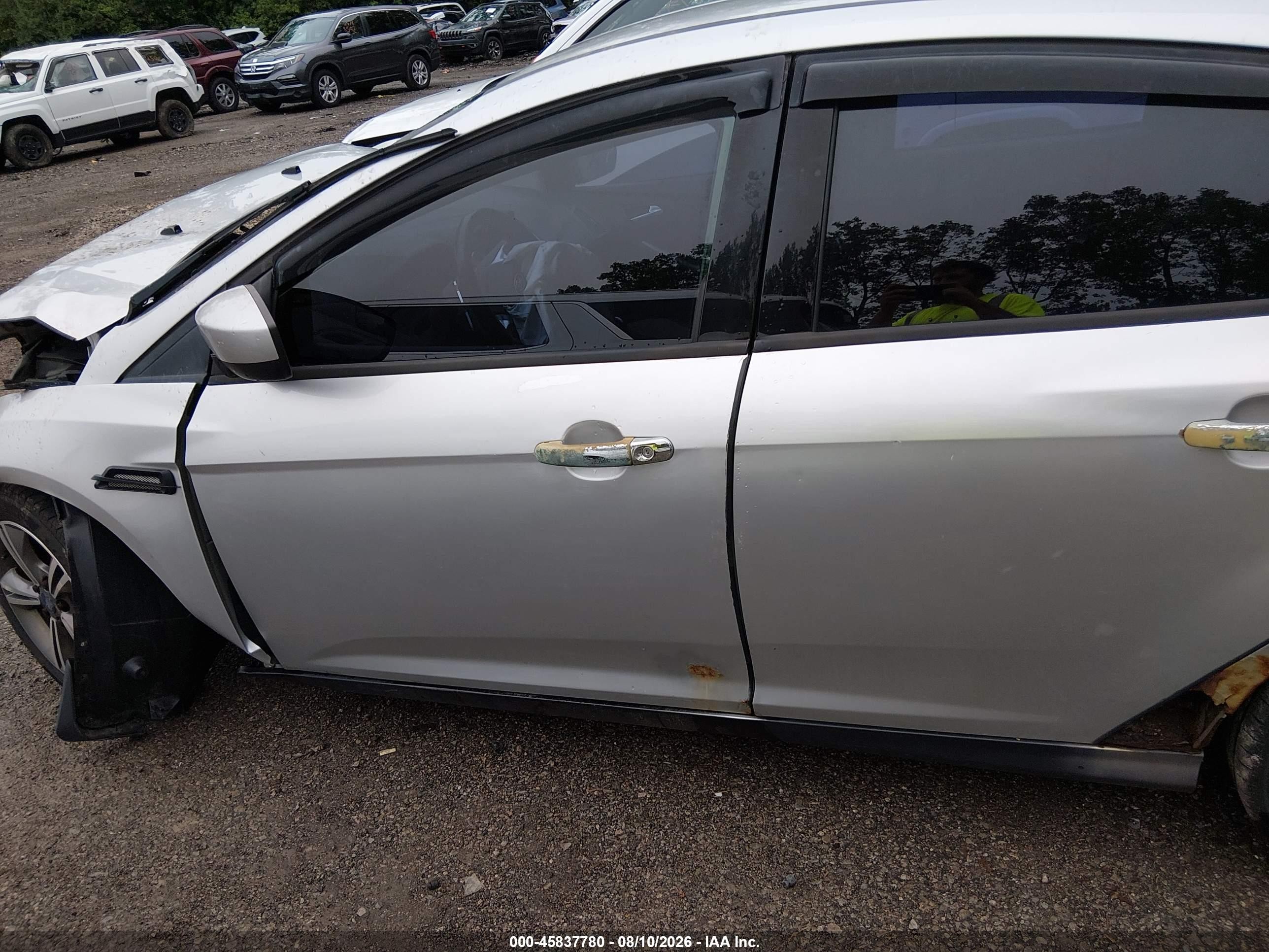 2012 Ford Focus Se Silver vin: 1FAHP3K28CL240663