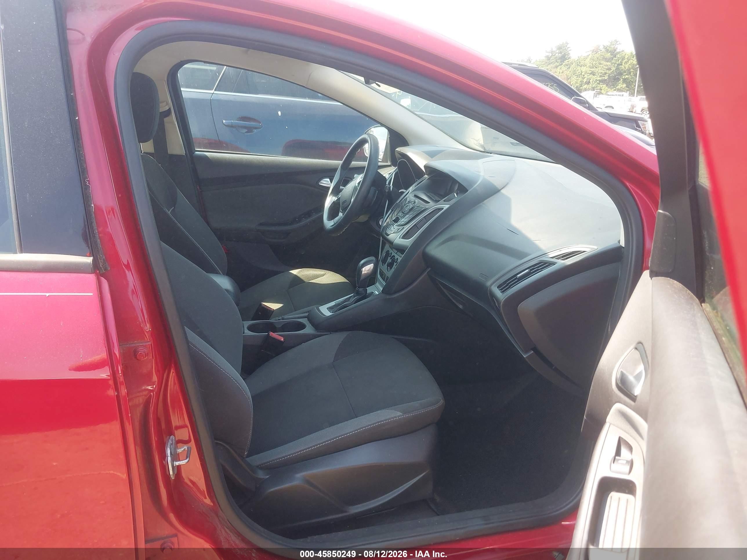 2012 Ford Focus Se Red vin: 1FAHP3K28CL264736