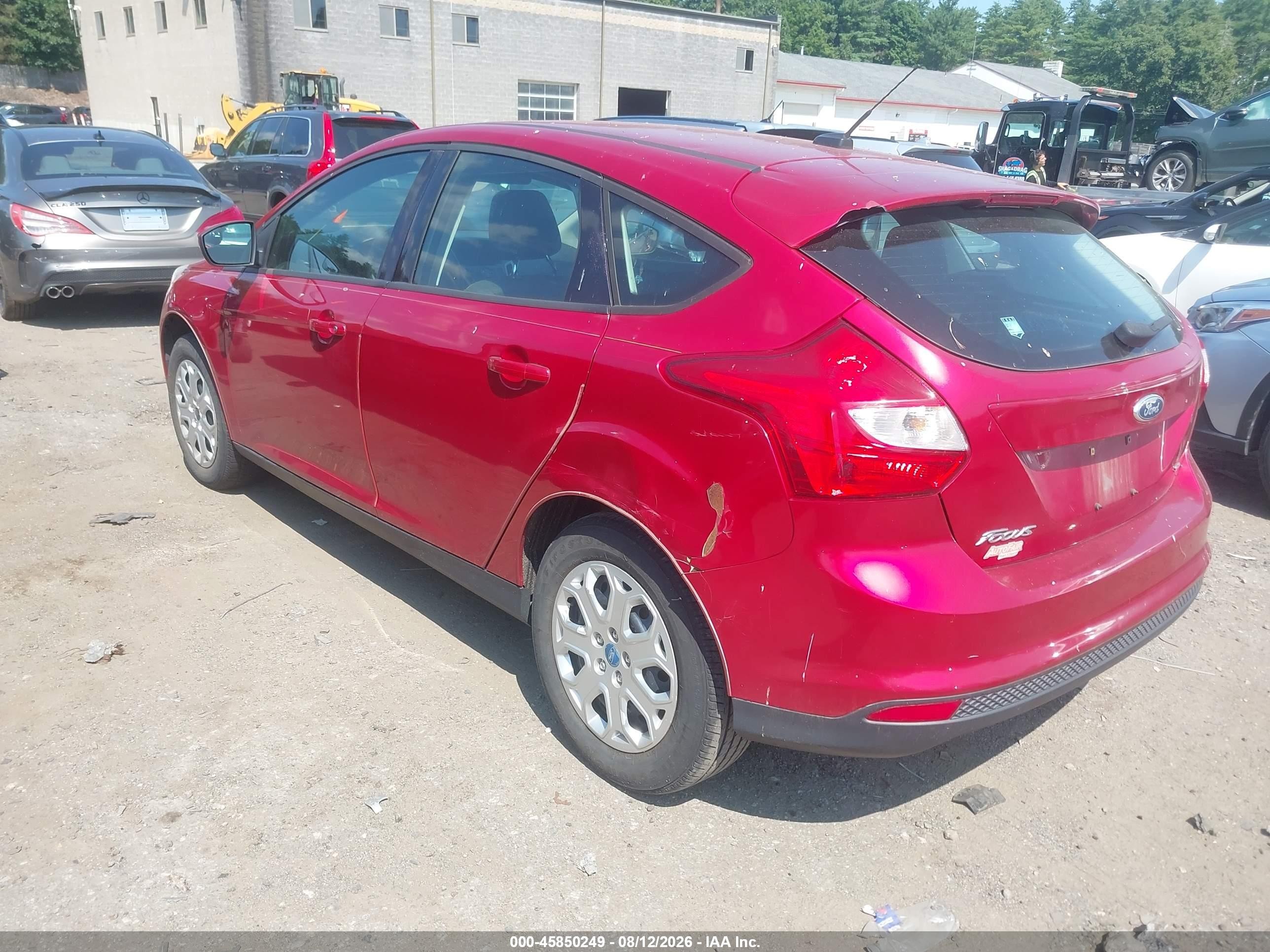 2012 Ford Focus Se Red vin: 1FAHP3K28CL264736