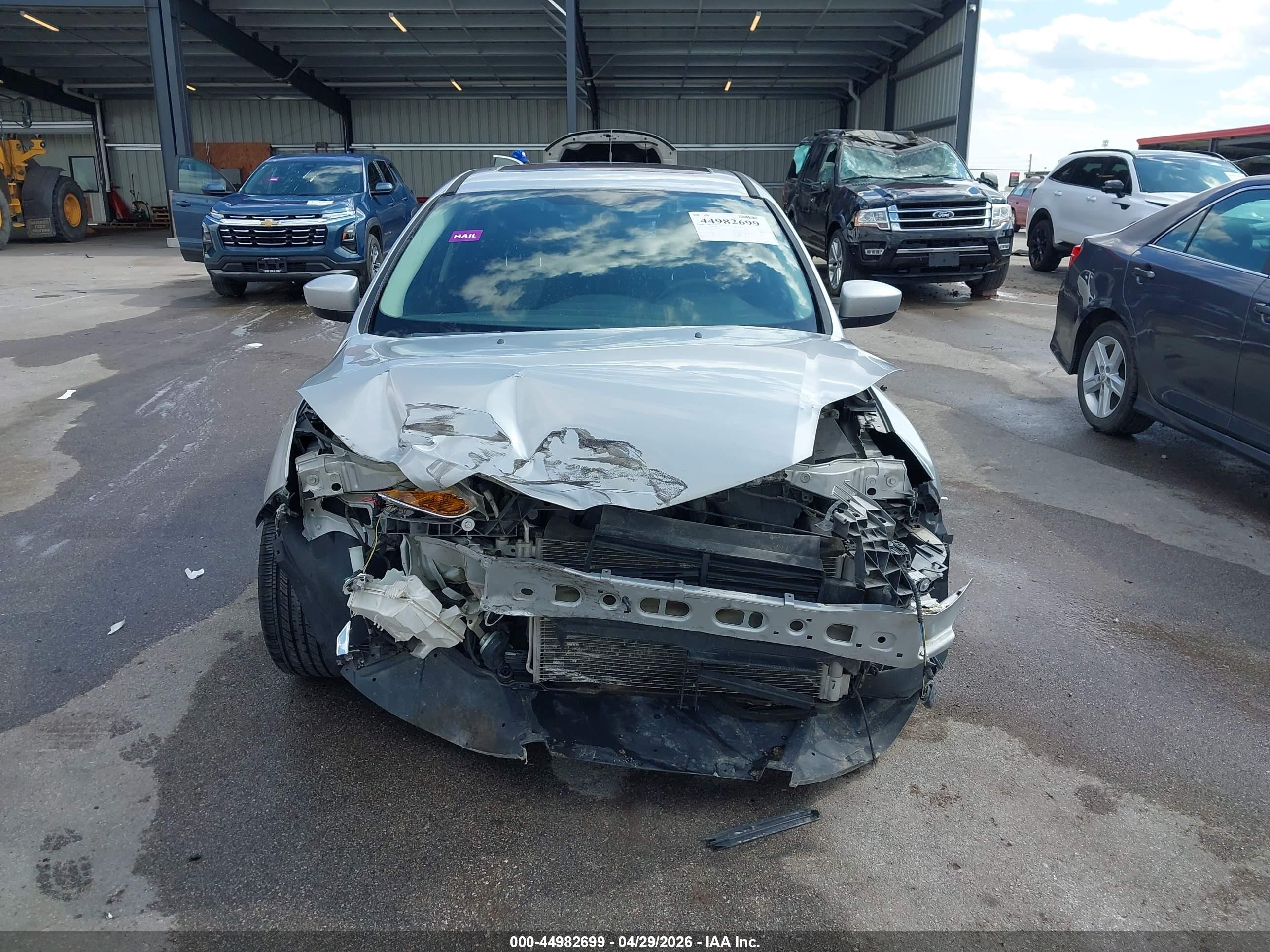 2012 Ford Focus Se Серебряный vin: 1FAHP3K28CL273663