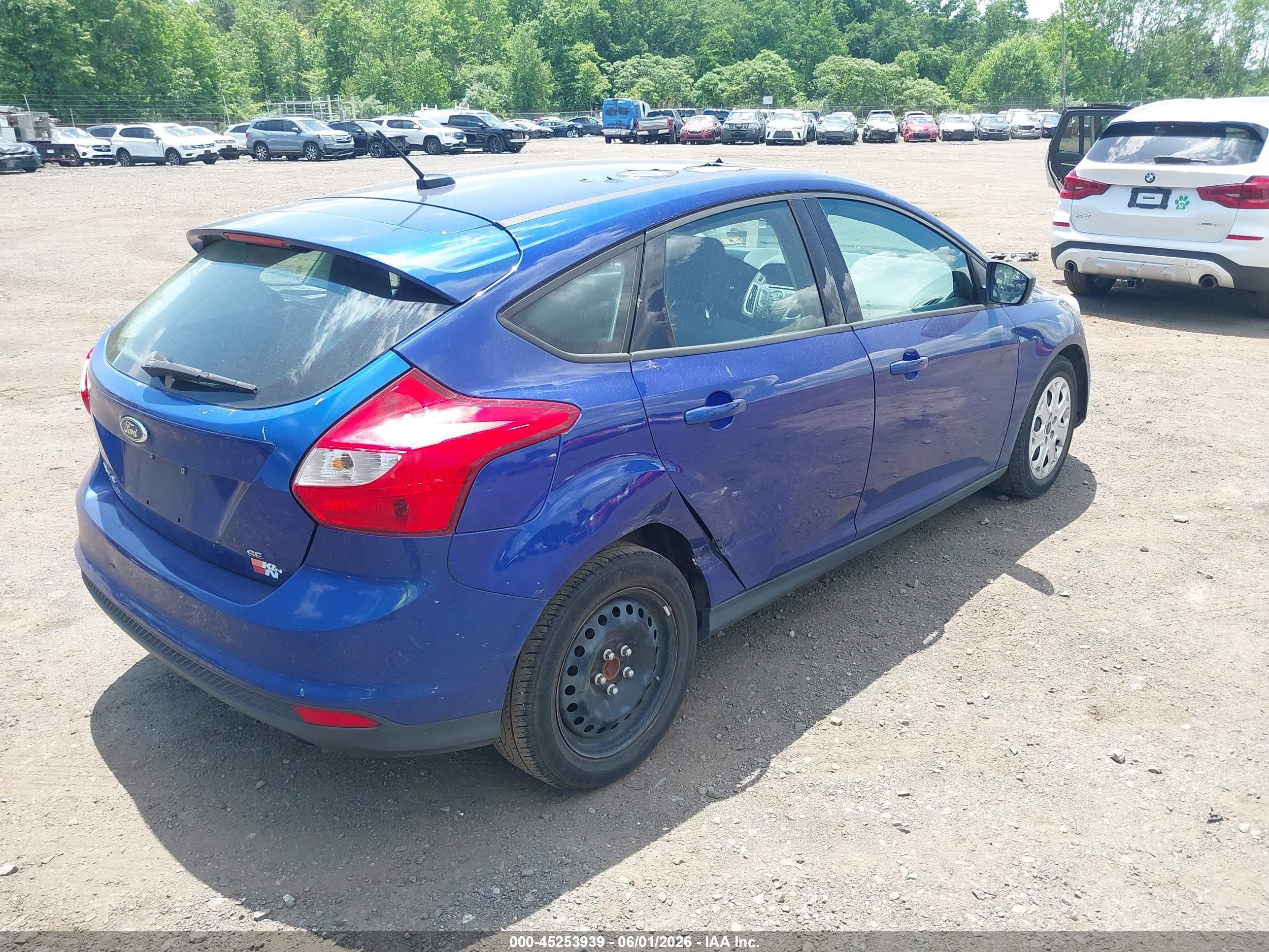 2012 Ford Focus Se Dark Blue vin: 1FAHP3K28CL281813