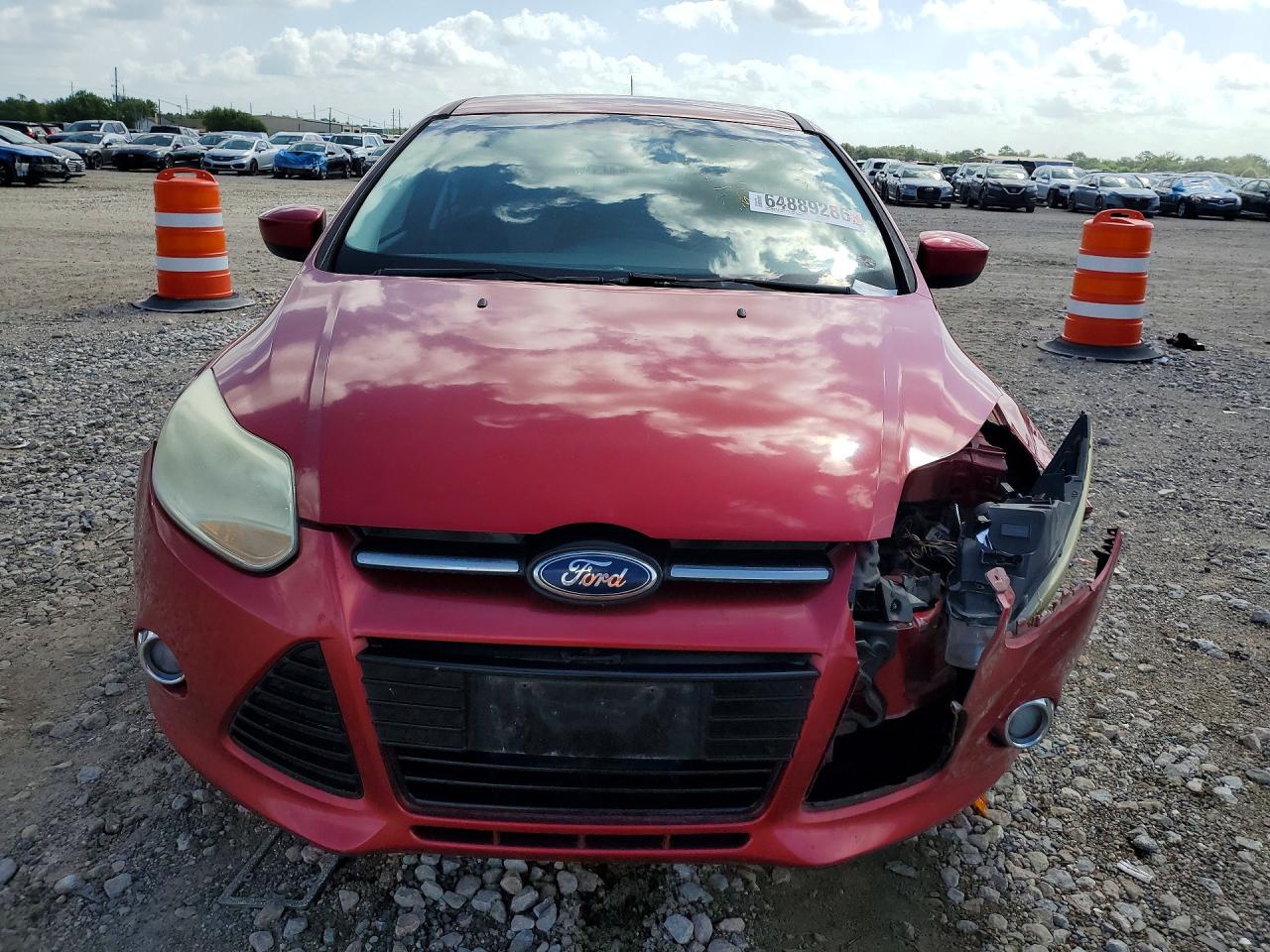 2012 Ford Focus Se Red vin: 1FAHP3K28CL476181