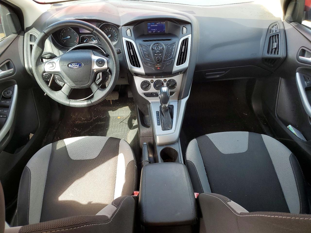 2012 Ford Focus Se Red vin: 1FAHP3K28CL476181
