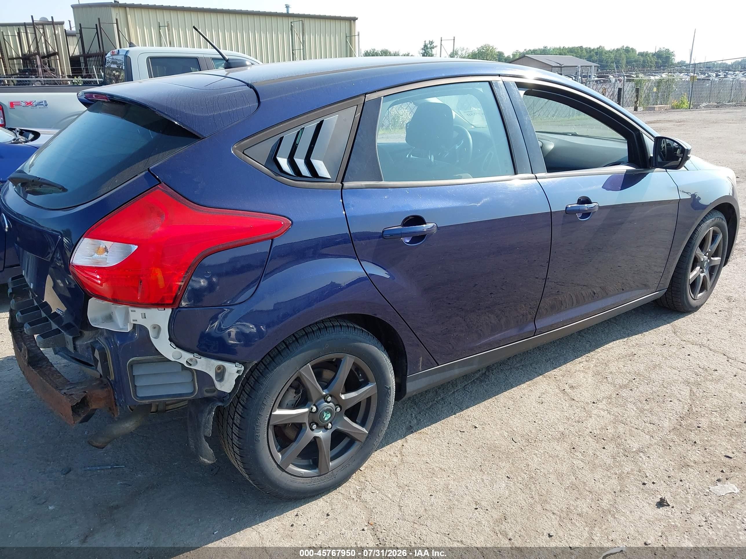 2012 Ford Focus Se Blue vin: 1FAHP3K29CL139244