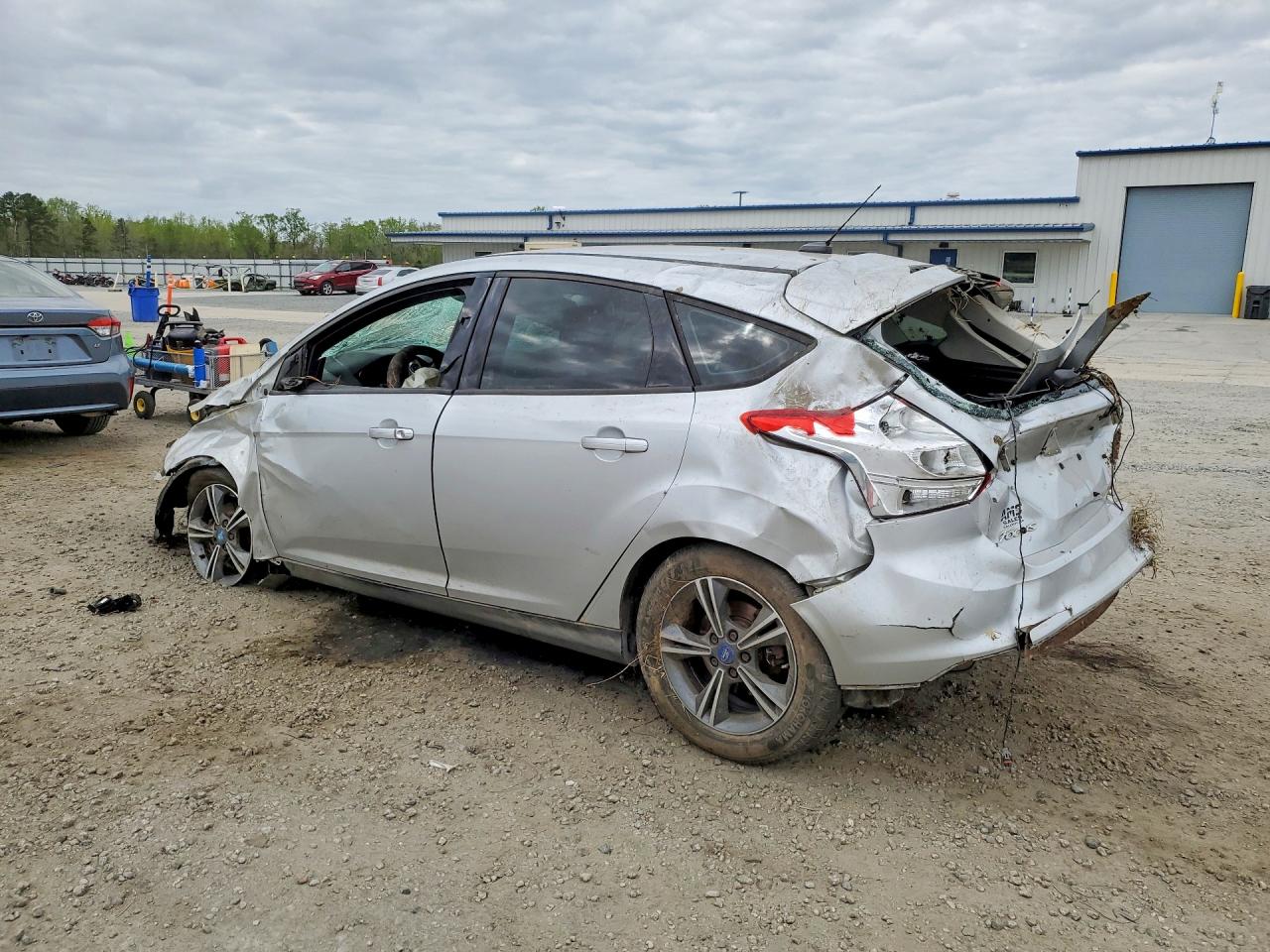 2012 Ford Focus Se Silver vin: 1FAHP3K29CL151653