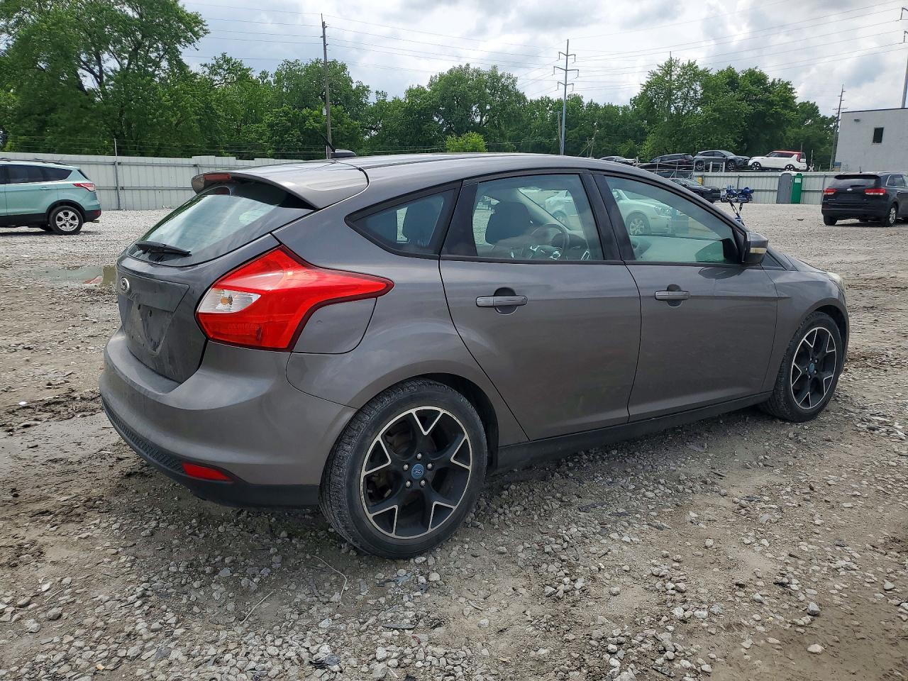 2012 Ford Focus Gray vin: 1FAHP3K29CL205369