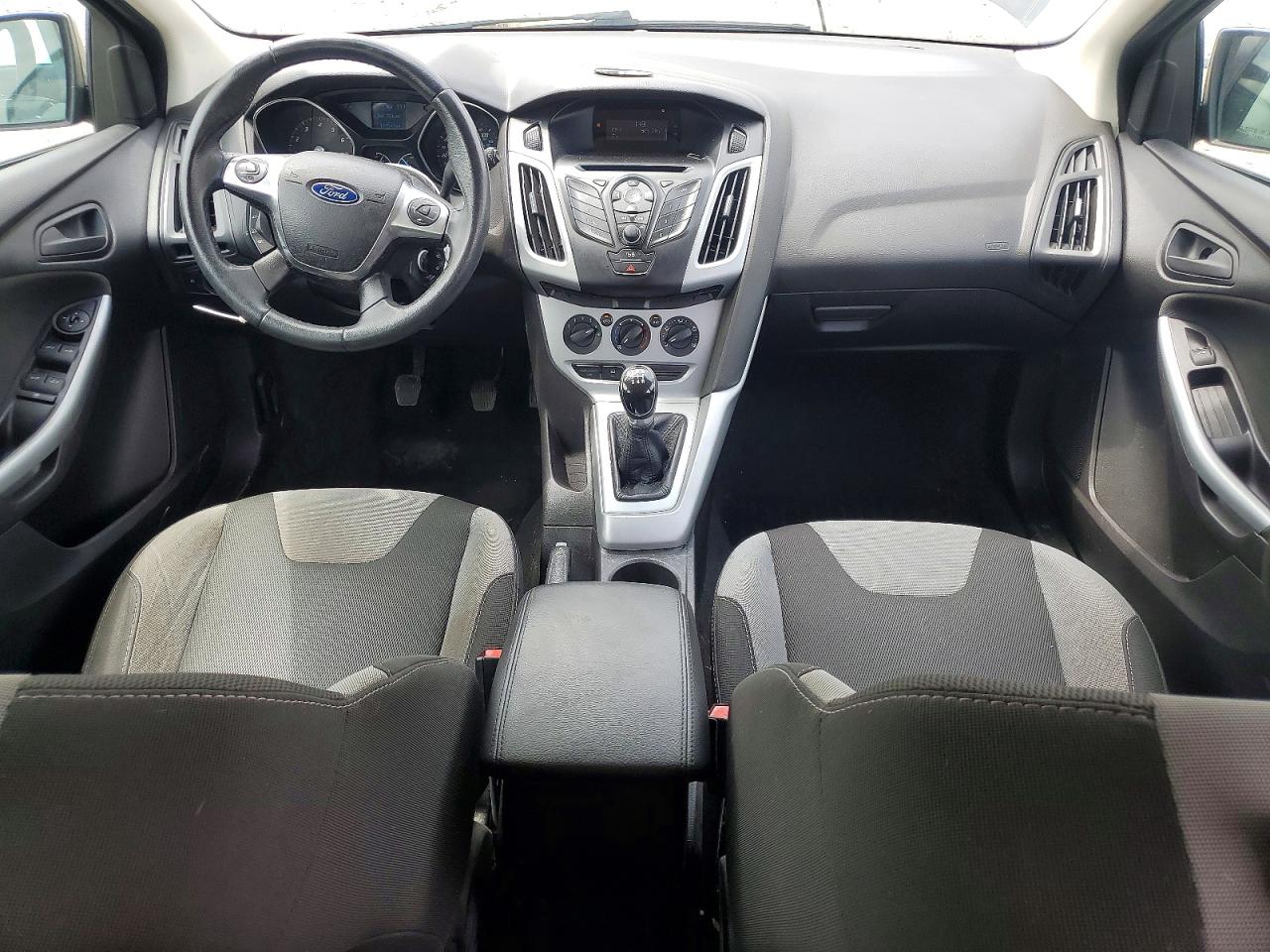 2012 Ford Focus Gray vin: 1FAHP3K29CL205369