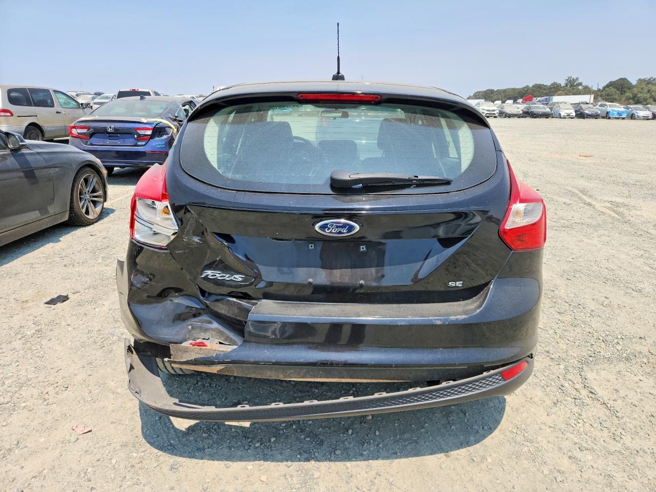 2012 Ford Focus Se Черный vin: 1FAHP3K29CL237609