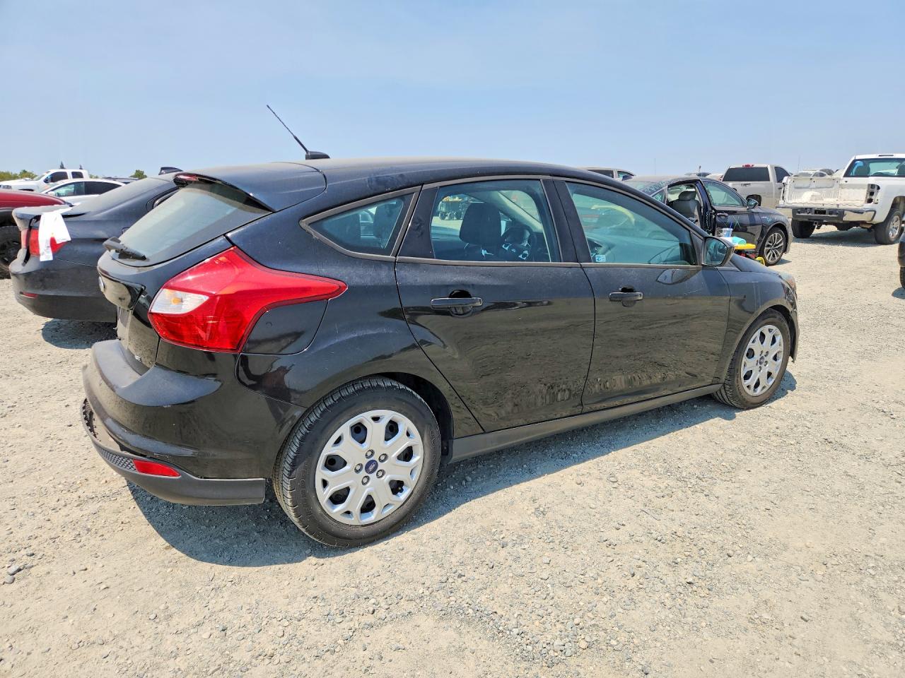 2012 Ford Focus Se Черный vin: 1FAHP3K29CL237609