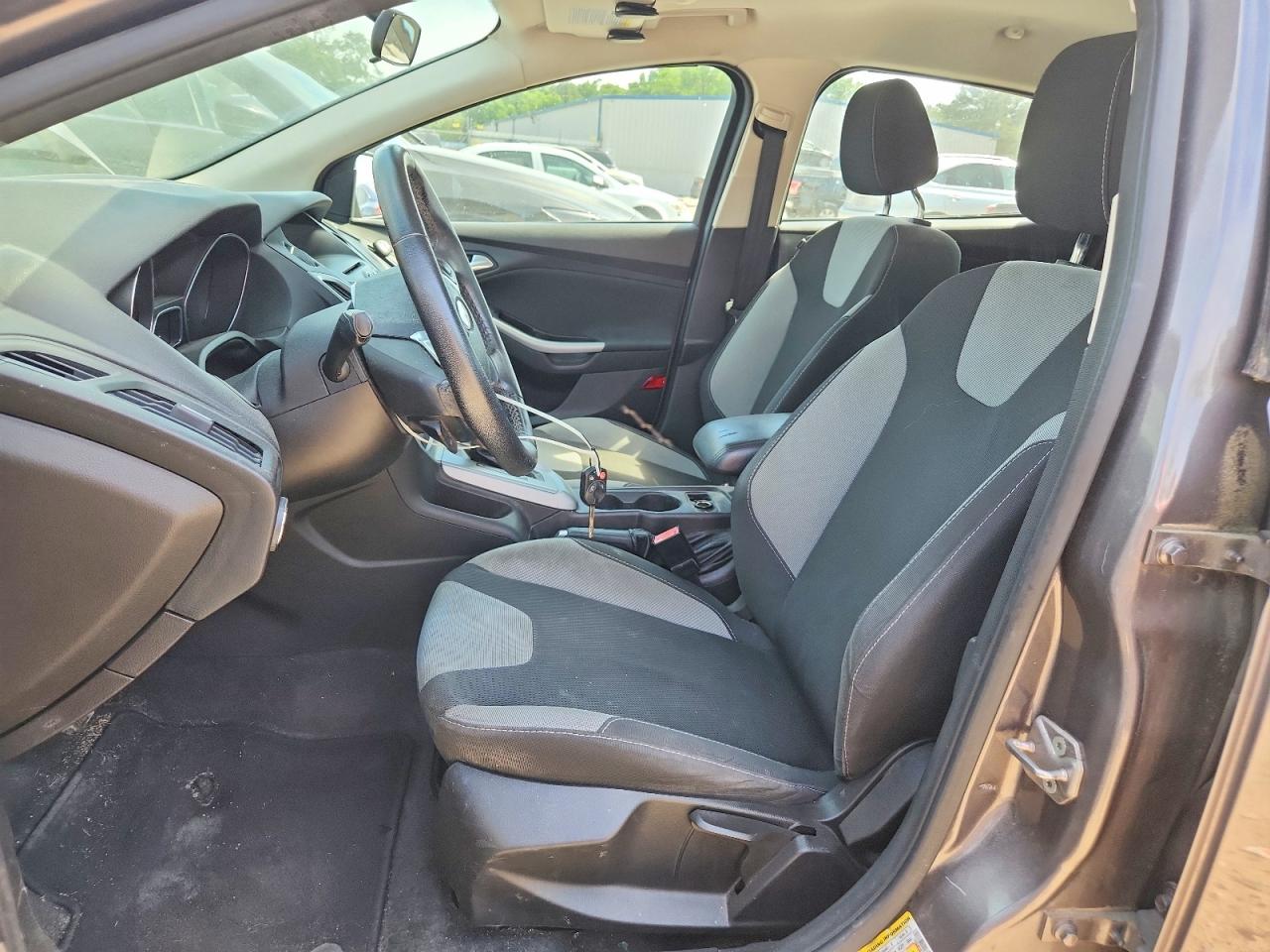 2012 Ford Focus Se Gray vin: 1FAHP3K29CL265412