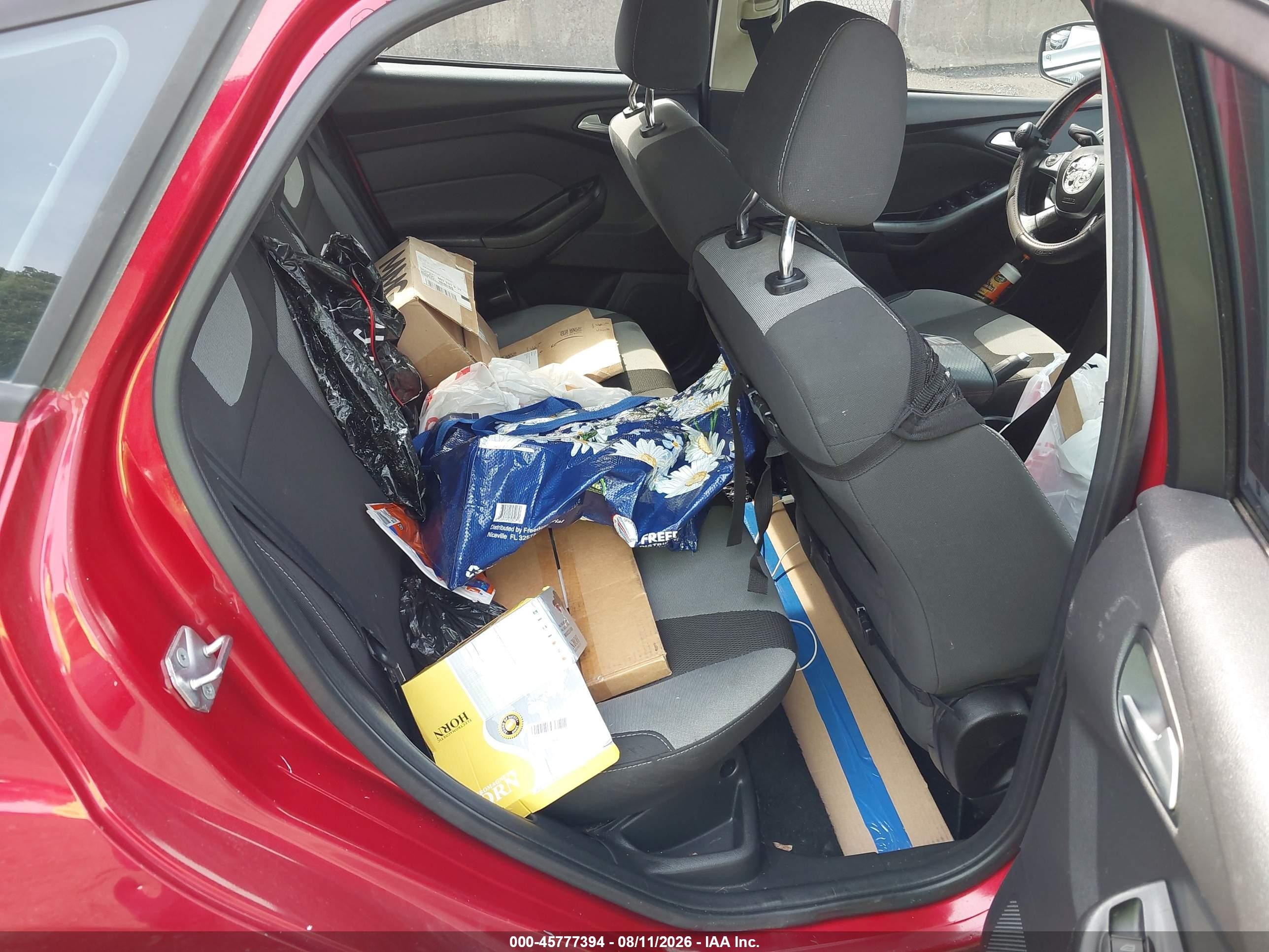 2012 Ford Focus Se Красный vin: 1FAHP3K29CL277138