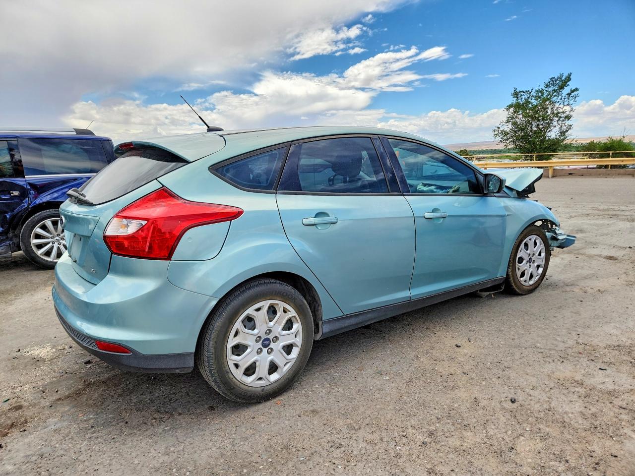 2012 Ford Focus Se Бирюзовый vin: 1FAHP3K29CL284848
