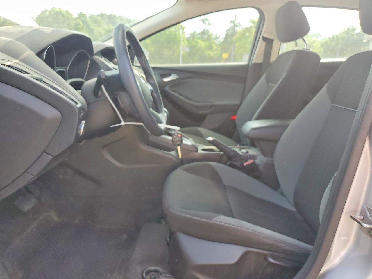 2012 Ford Focus Se Silver vin: 1FAHP3K29CL308940