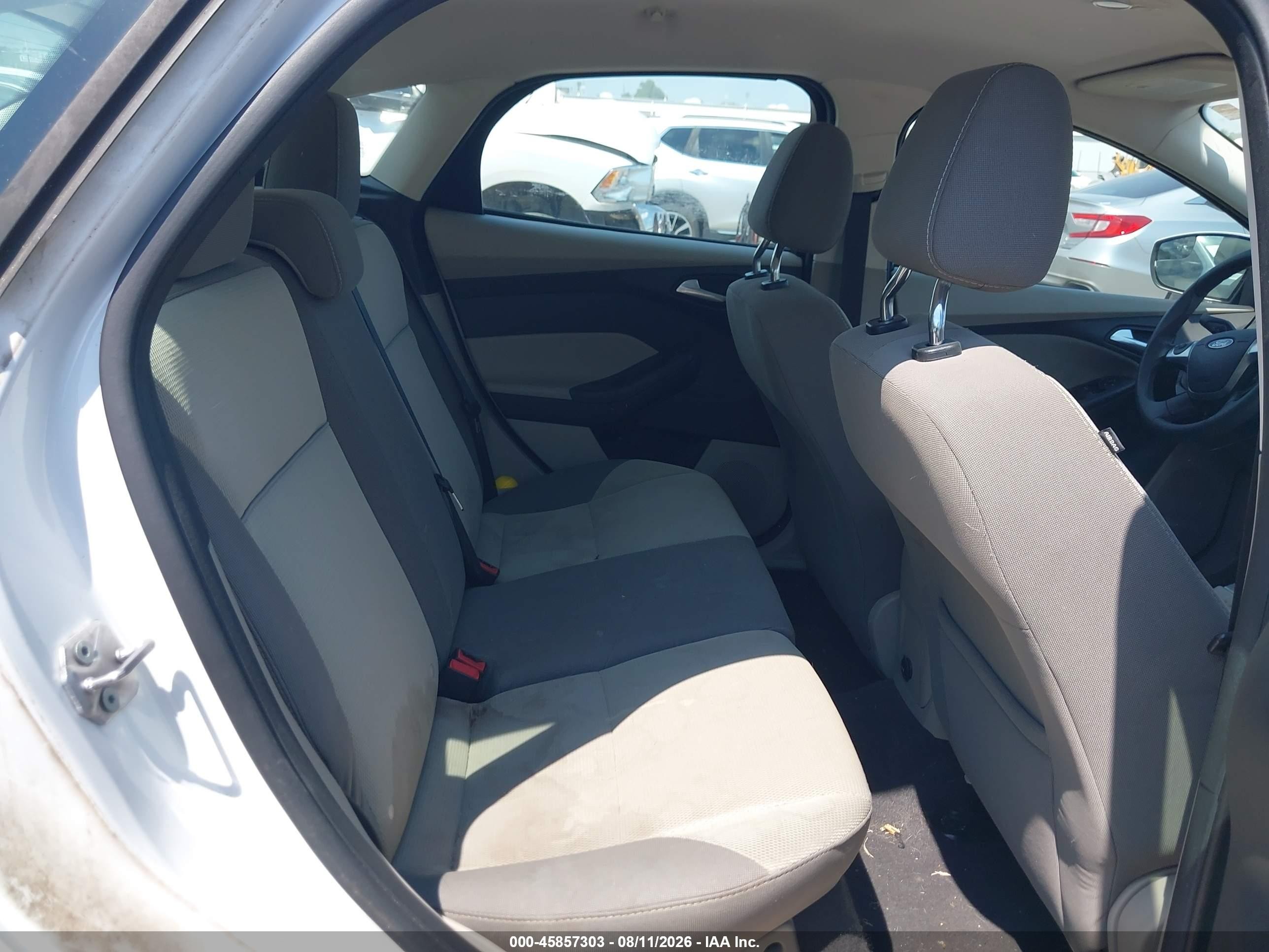2012 Ford Focus Se White vin: 1FAHP3K29CL366367