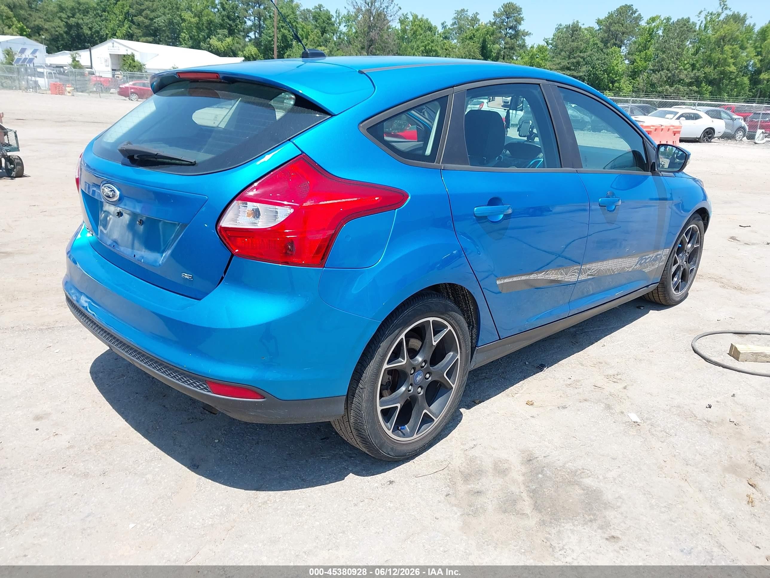 2012 Ford Focus Se Blue vin: 1FAHP3K29CL402574
