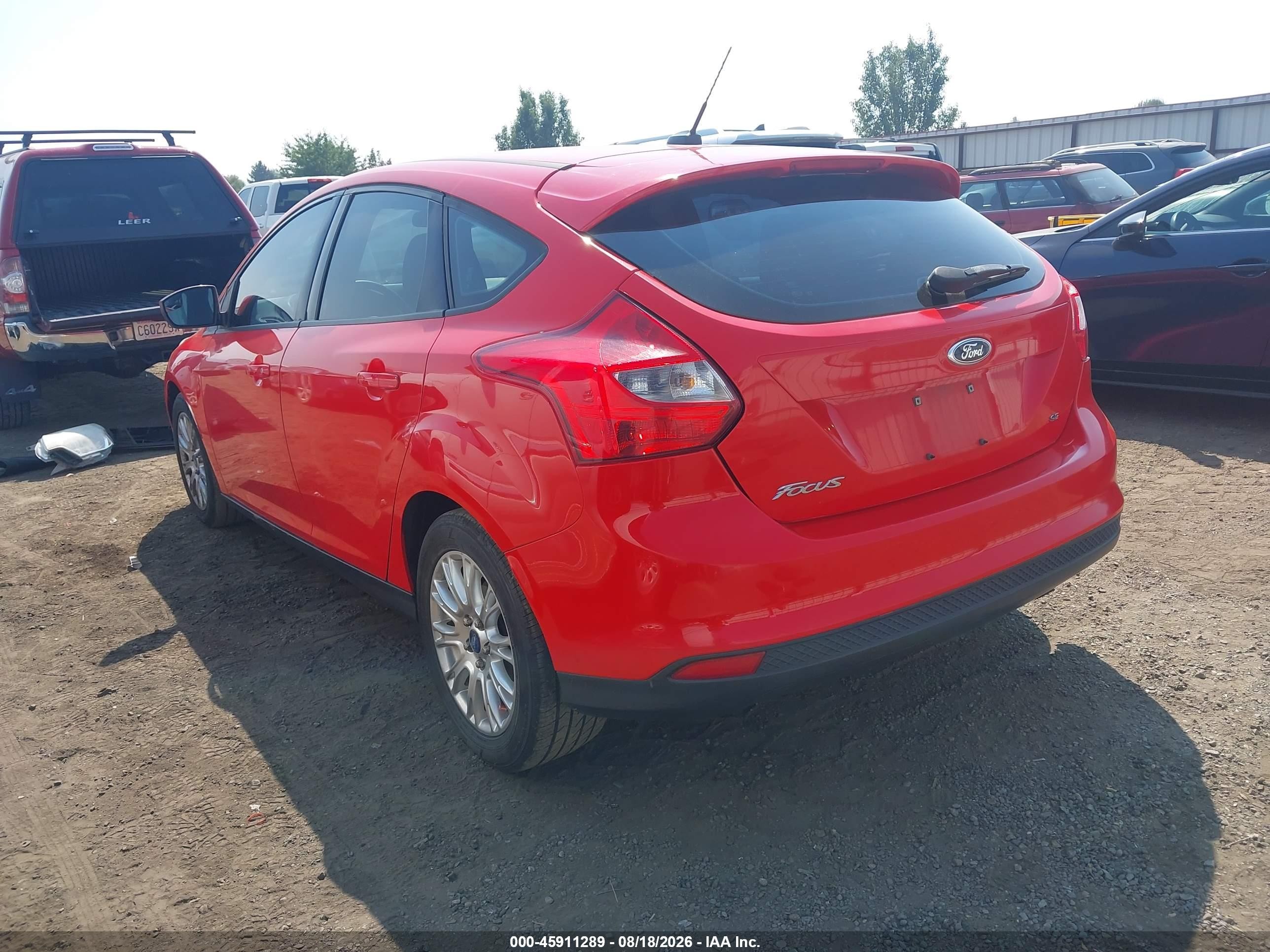 2012 Ford Focus Se Red vin: 1FAHP3K29CL411100