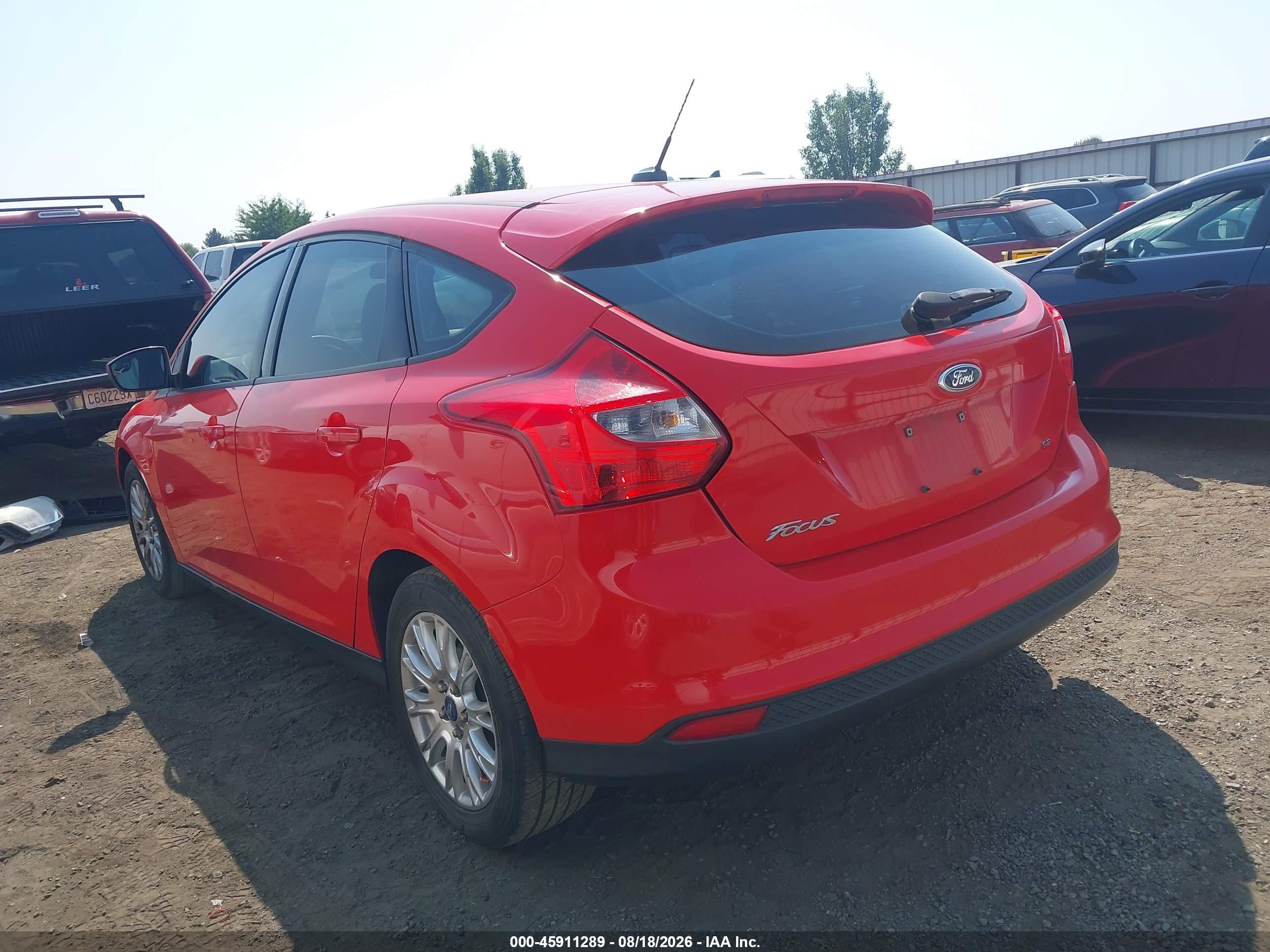 2012 Ford Focus Se Red vin: 1FAHP3K29CL411100