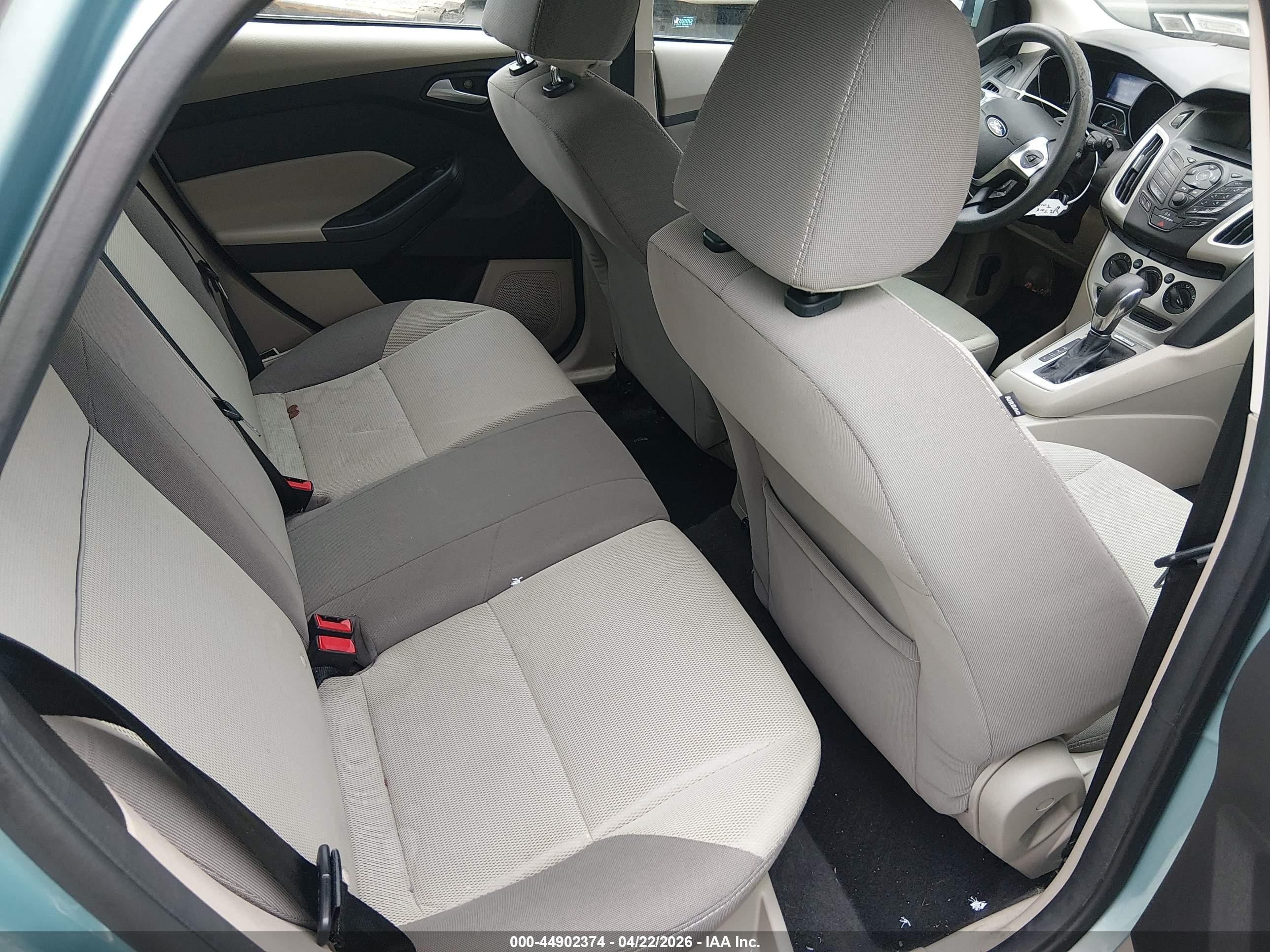 2012 Ford Focus Se Pewter vin: 1FAHP3K29CL442721