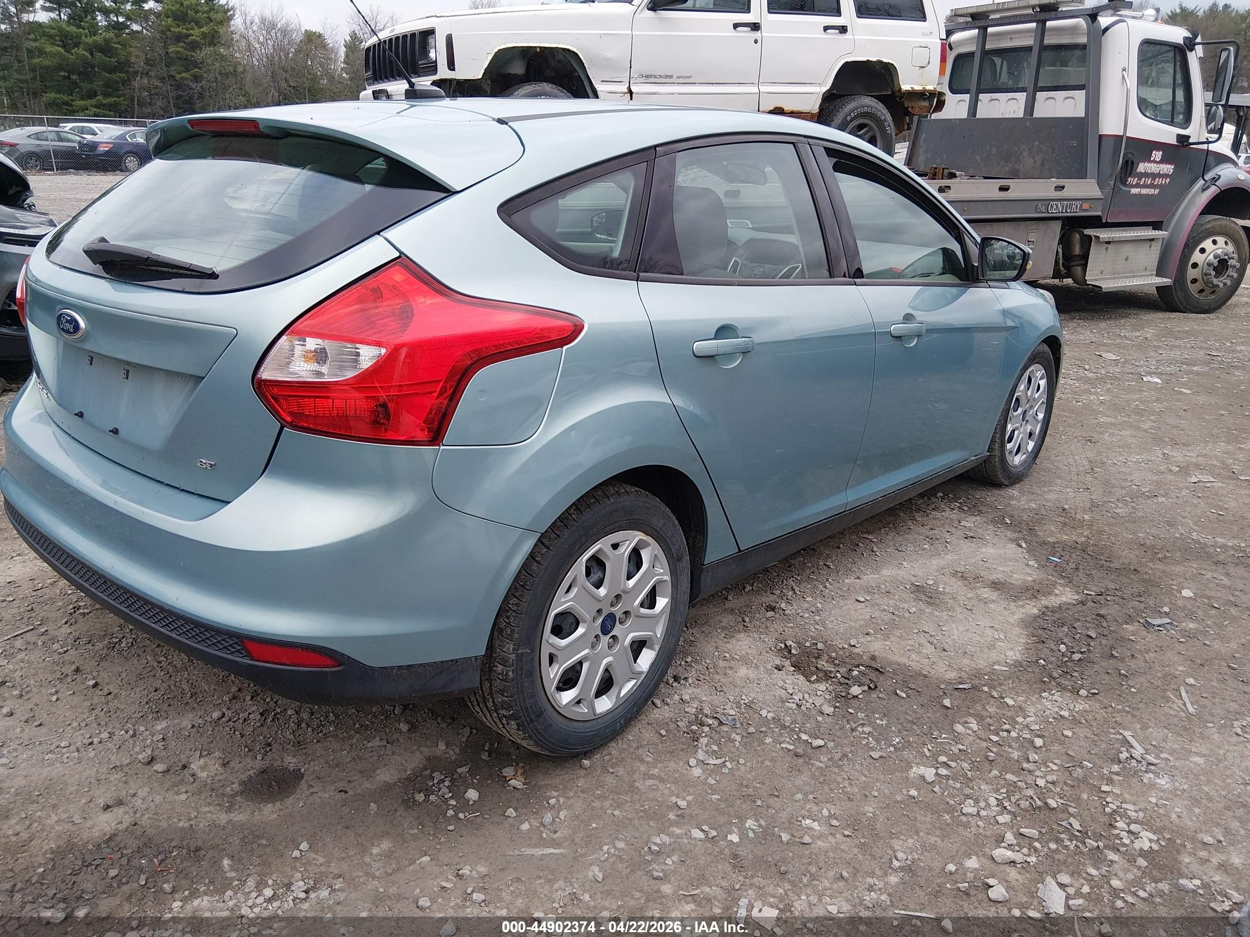 2012 Ford Focus Se Pewter vin: 1FAHP3K29CL442721