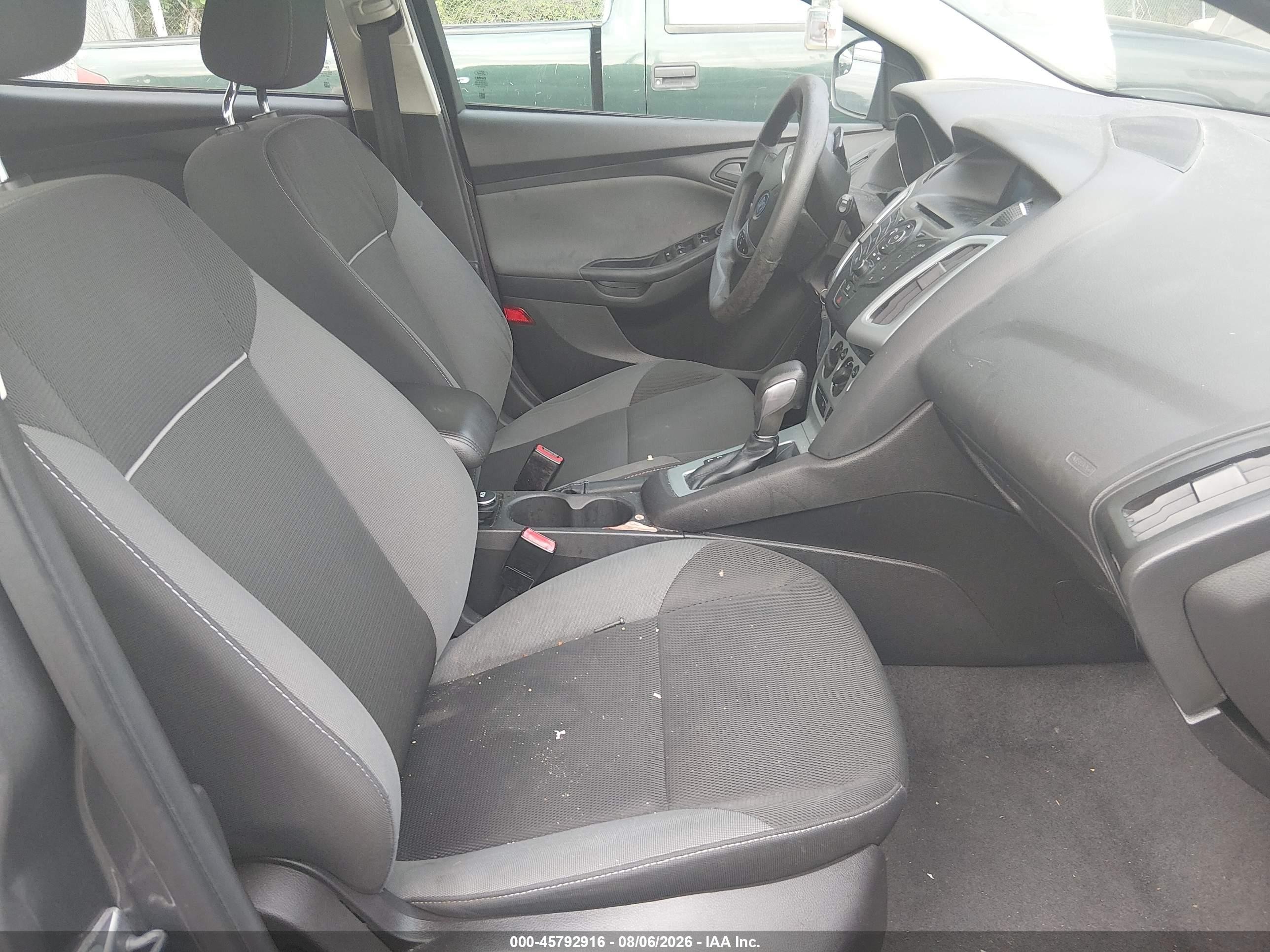 2012 Ford Focus Se Gray vin: 1FAHP3K2XCL124252