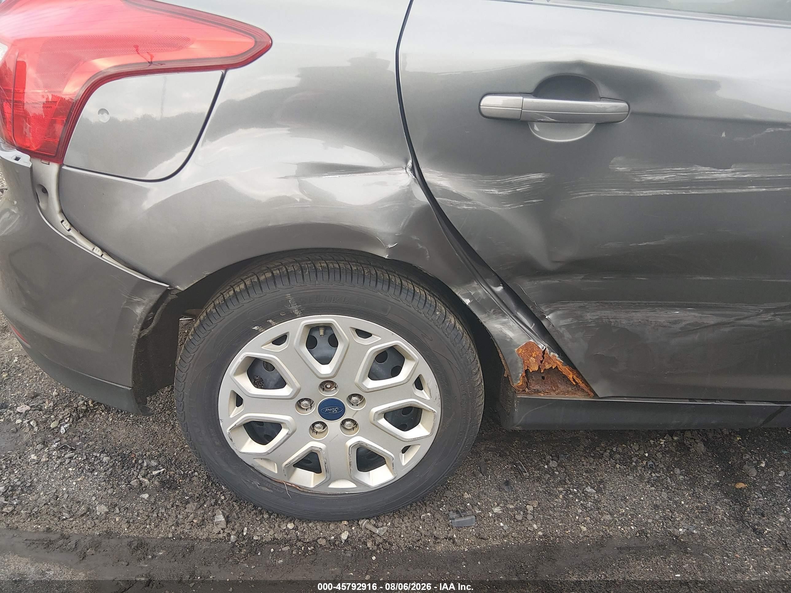 2012 Ford Focus Se Gray vin: 1FAHP3K2XCL124252