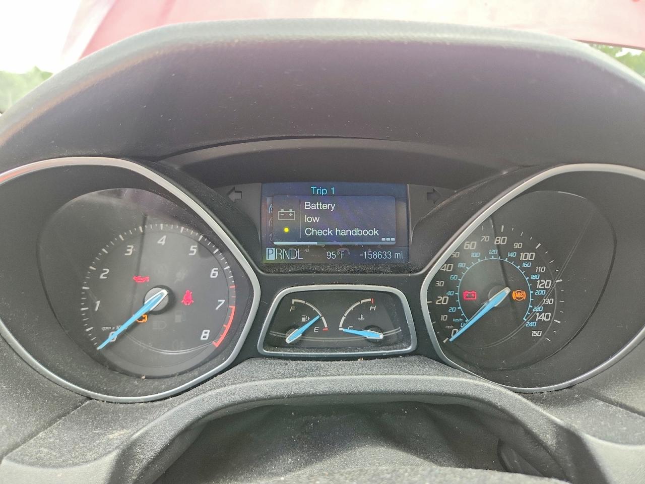 2012 Ford Focus Se Maroon vin: 1FAHP3K2XCL132125