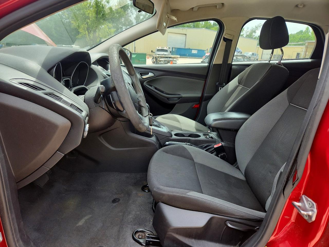 2012 Ford Focus Se Maroon vin: 1FAHP3K2XCL132125