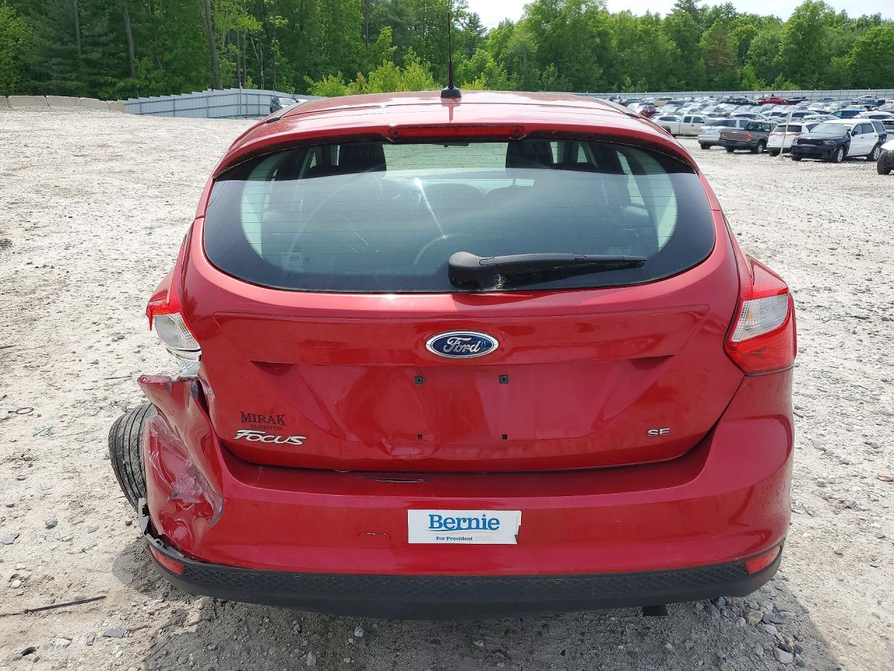 2012 Ford Focus Se Red vin: 1FAHP3K2XCL134103