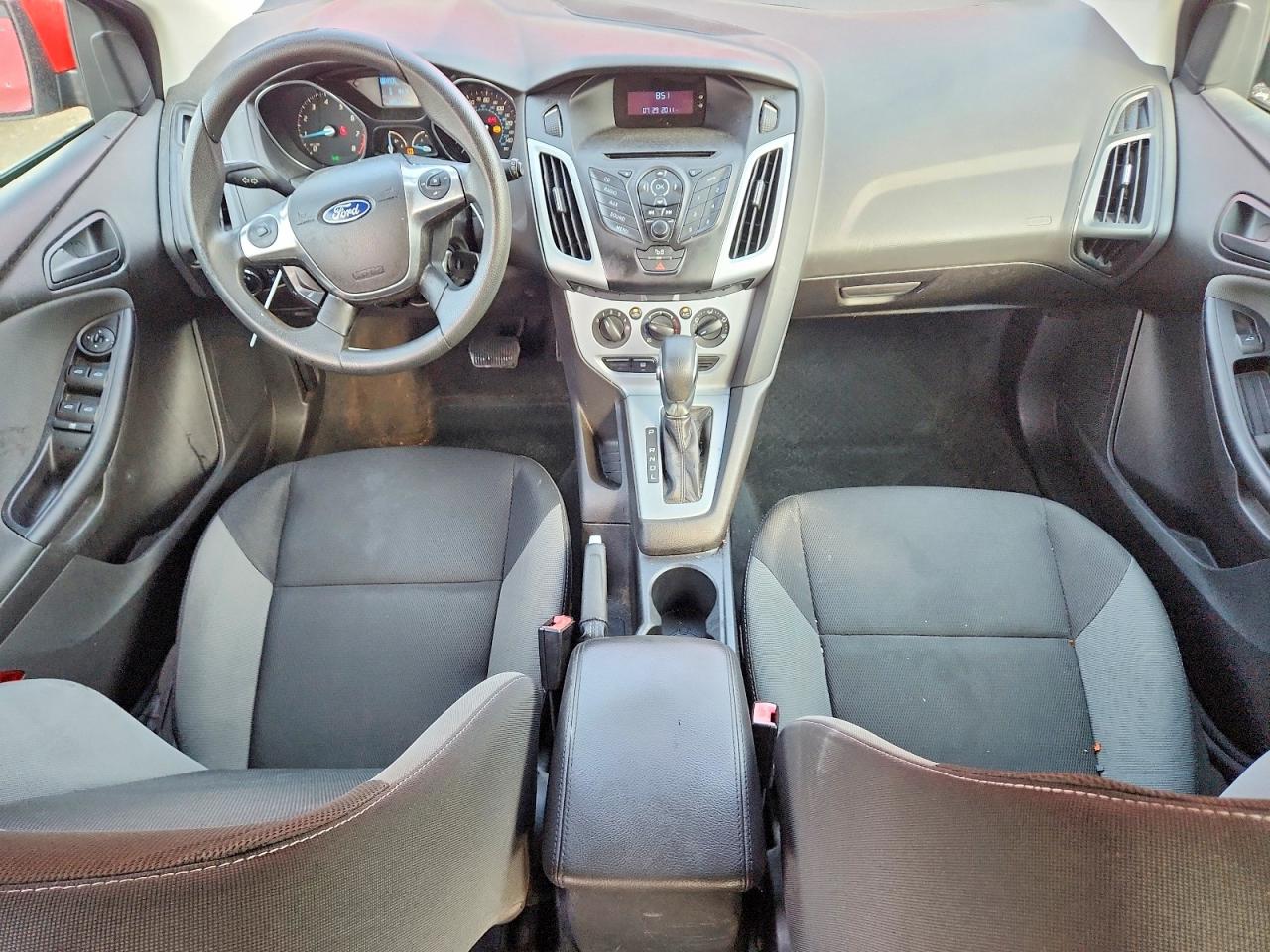 2012 Ford Focus Se Red vin: 1FAHP3K2XCL162659