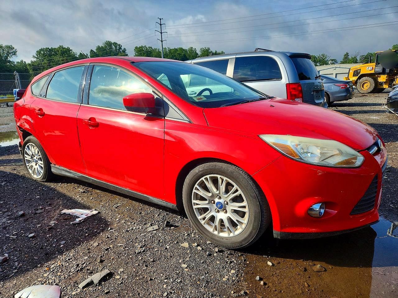 2012 Ford Focus Se Red vin: 1FAHP3K2XCL162659
