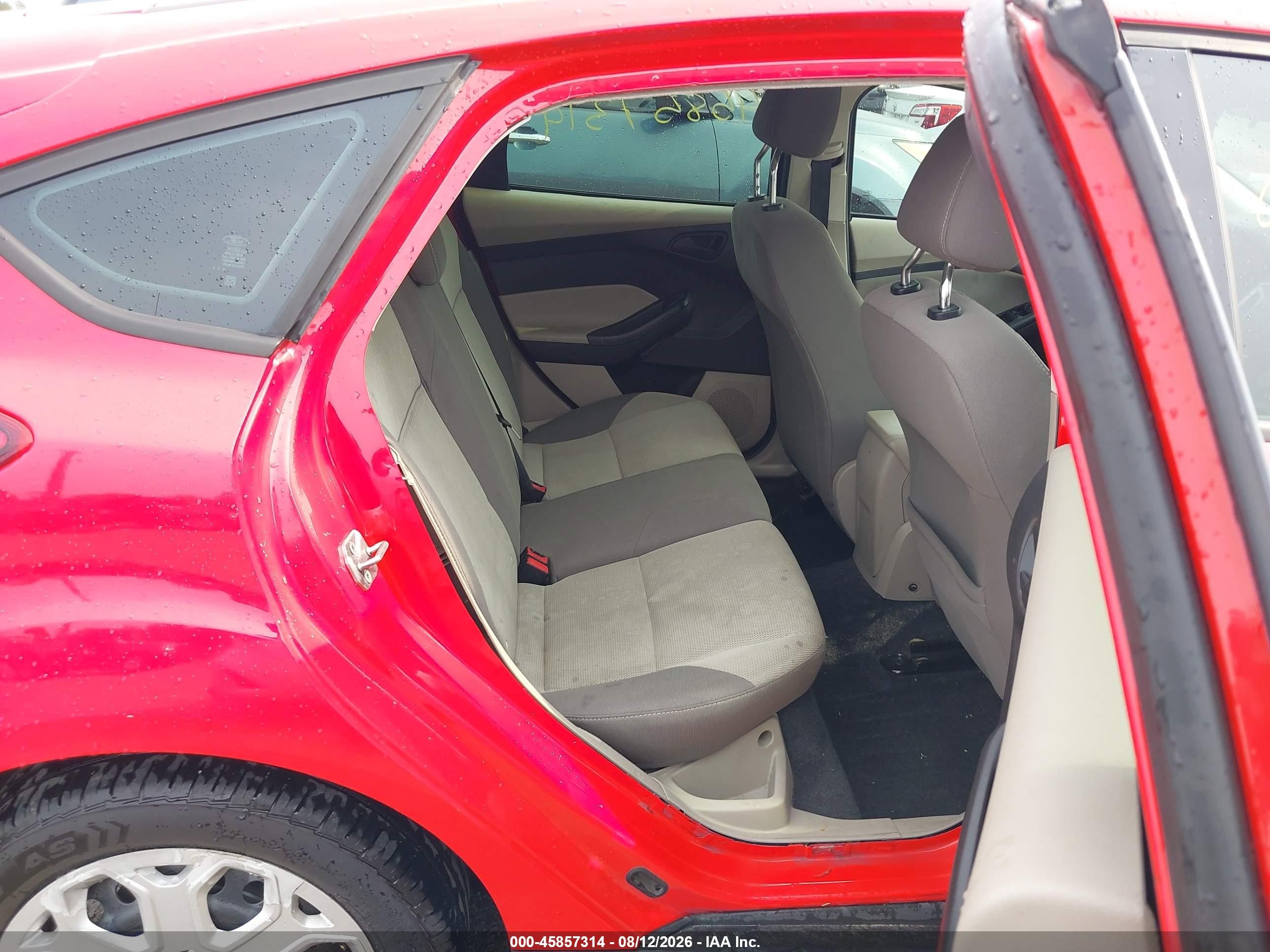 2012 Ford Focus Se Red vin: 1FAHP3K2XCL271154