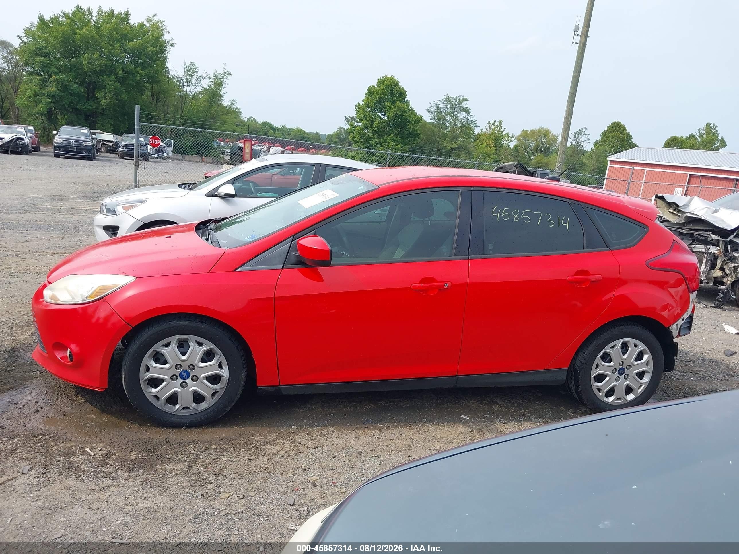 2012 Ford Focus Se Red vin: 1FAHP3K2XCL271154