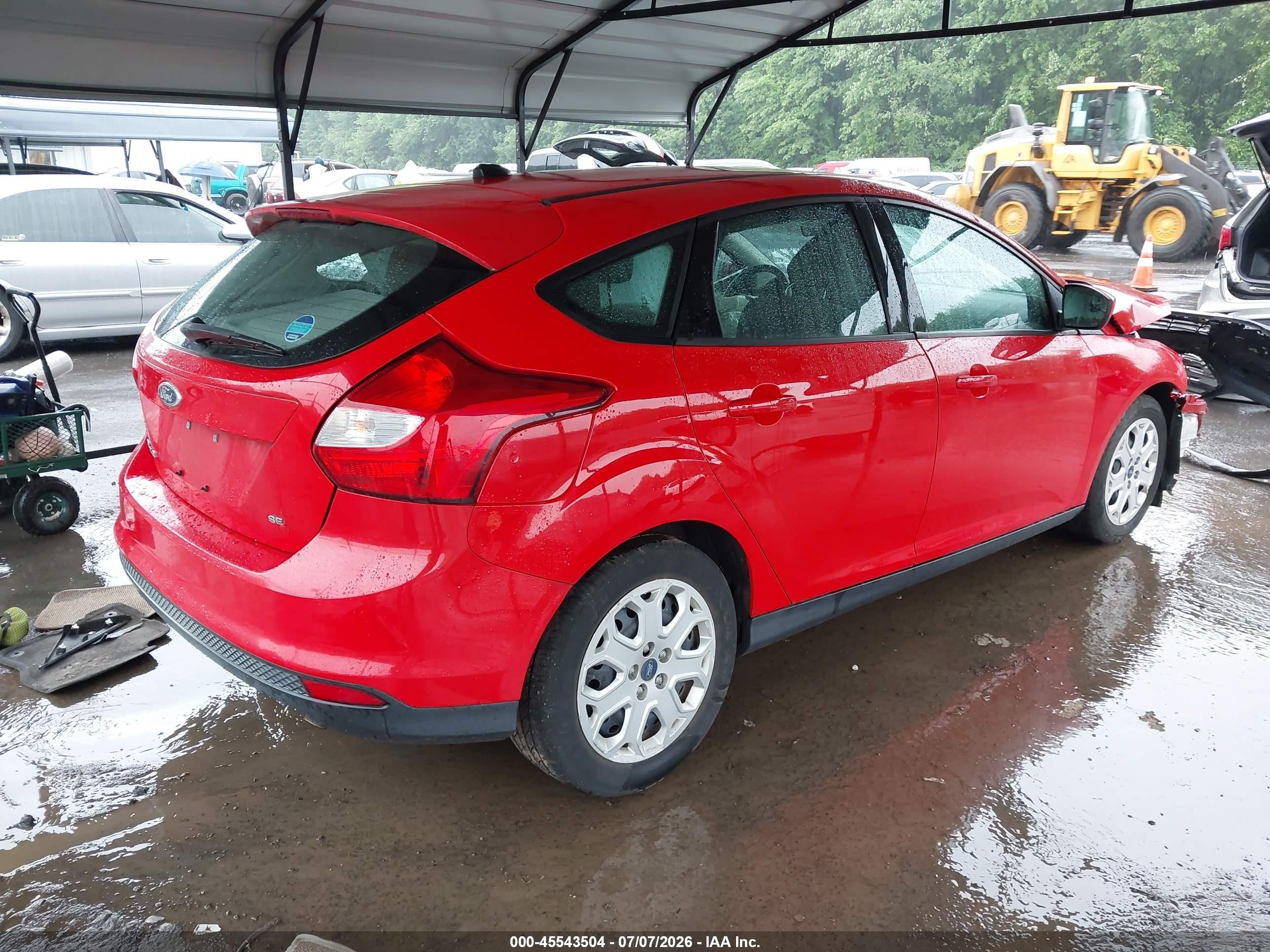 2012 Ford Focus Se Красный vin: 1FAHP3K2XCL314004