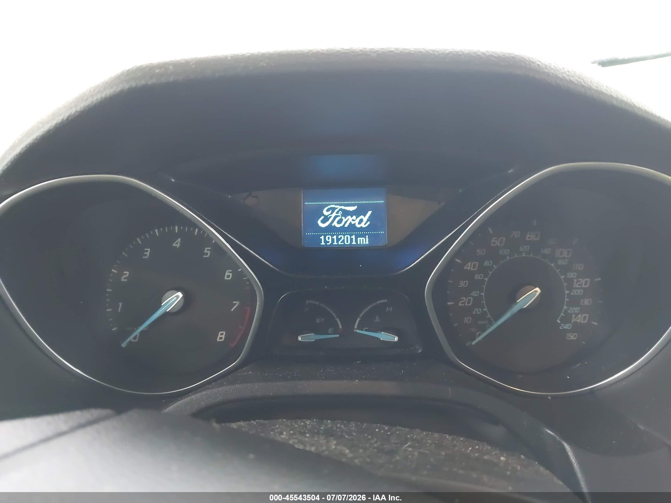 2012 Ford Focus Se Красный vin: 1FAHP3K2XCL314004