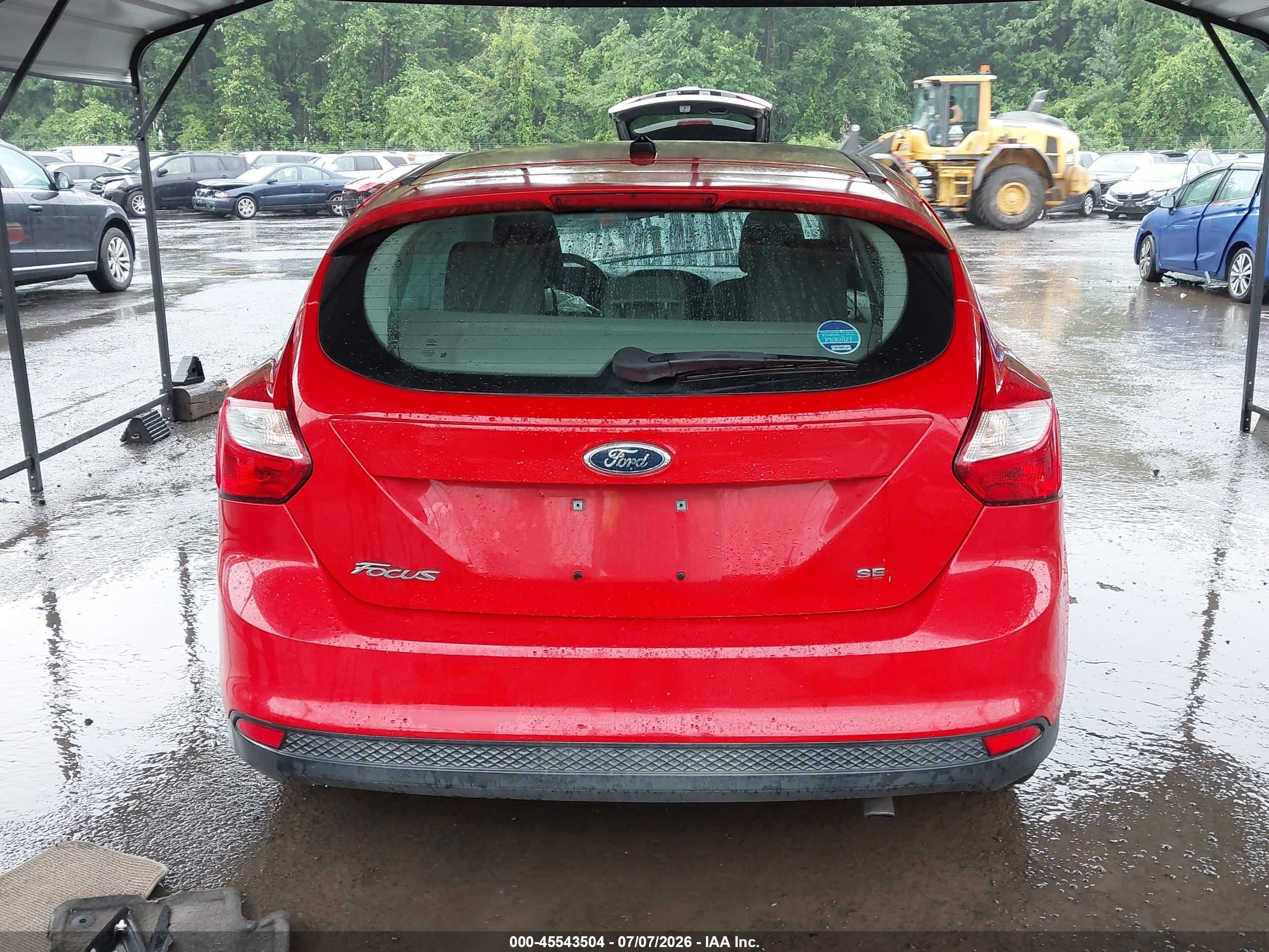 2012 Ford Focus Se Красный vin: 1FAHP3K2XCL314004